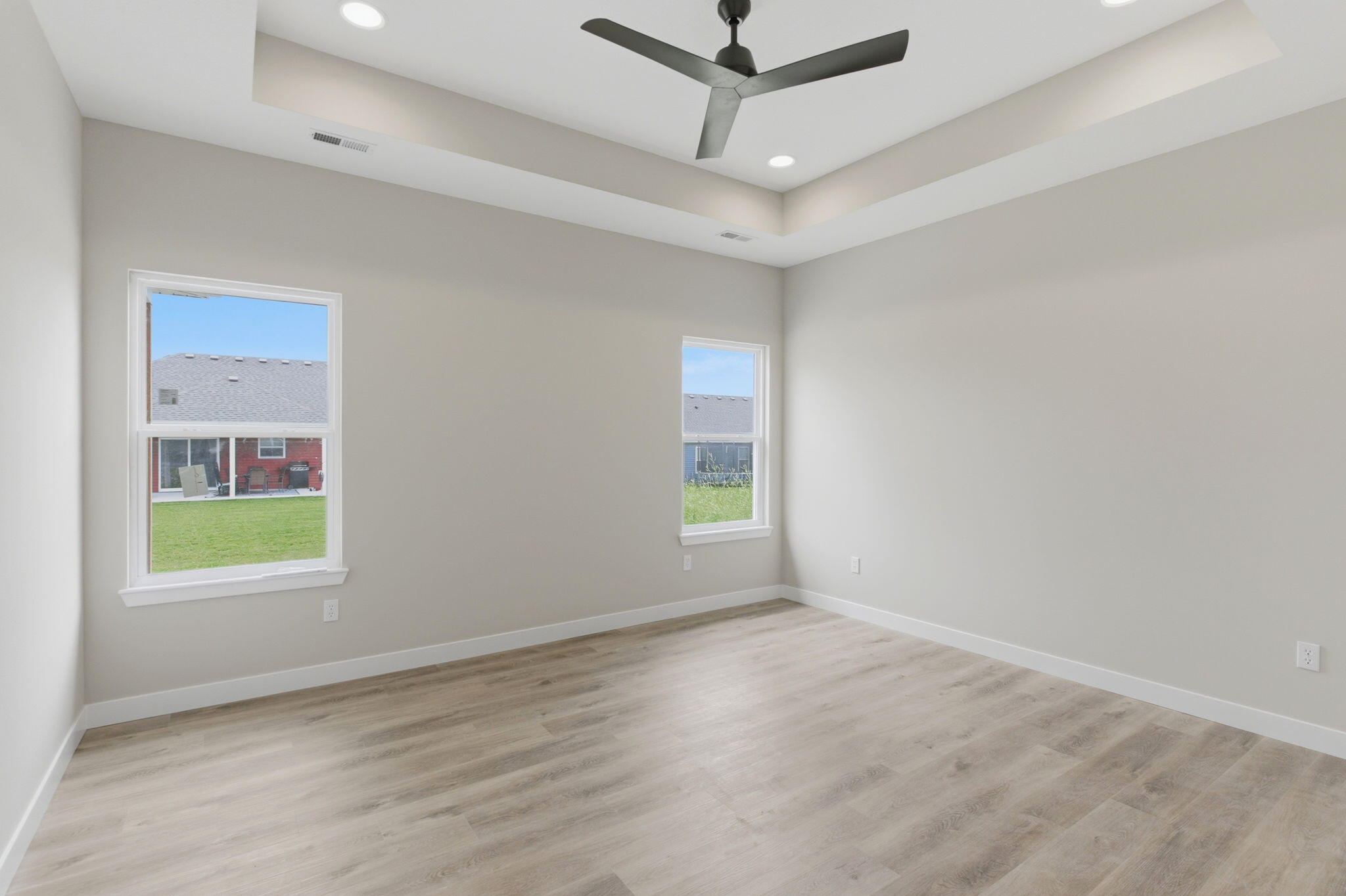 15255 Amendment Rd Property Photo 11