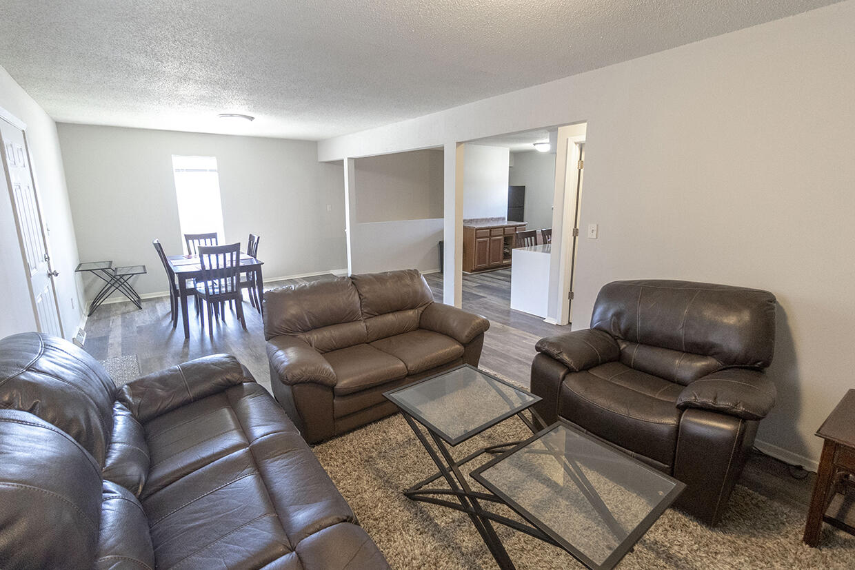 201 Wheaton Ct Property Photo 6
