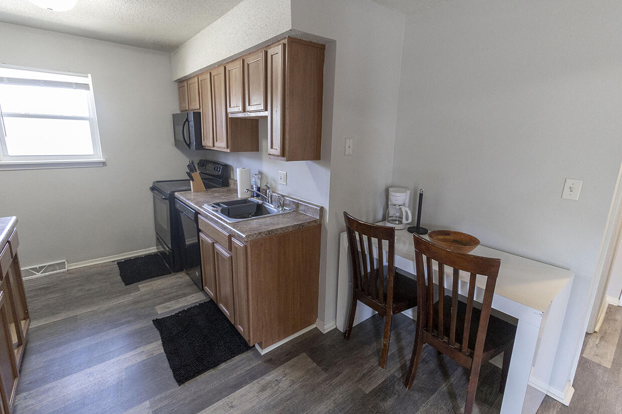 201 Wheaton Ct Property Photo 8
