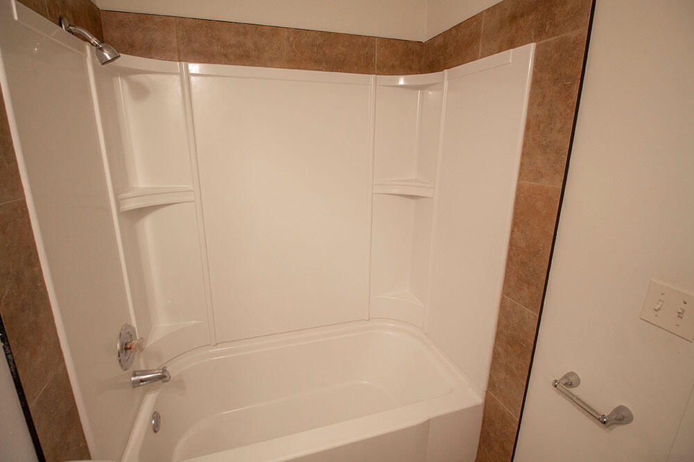 215 N West Blvd Property Photo 12