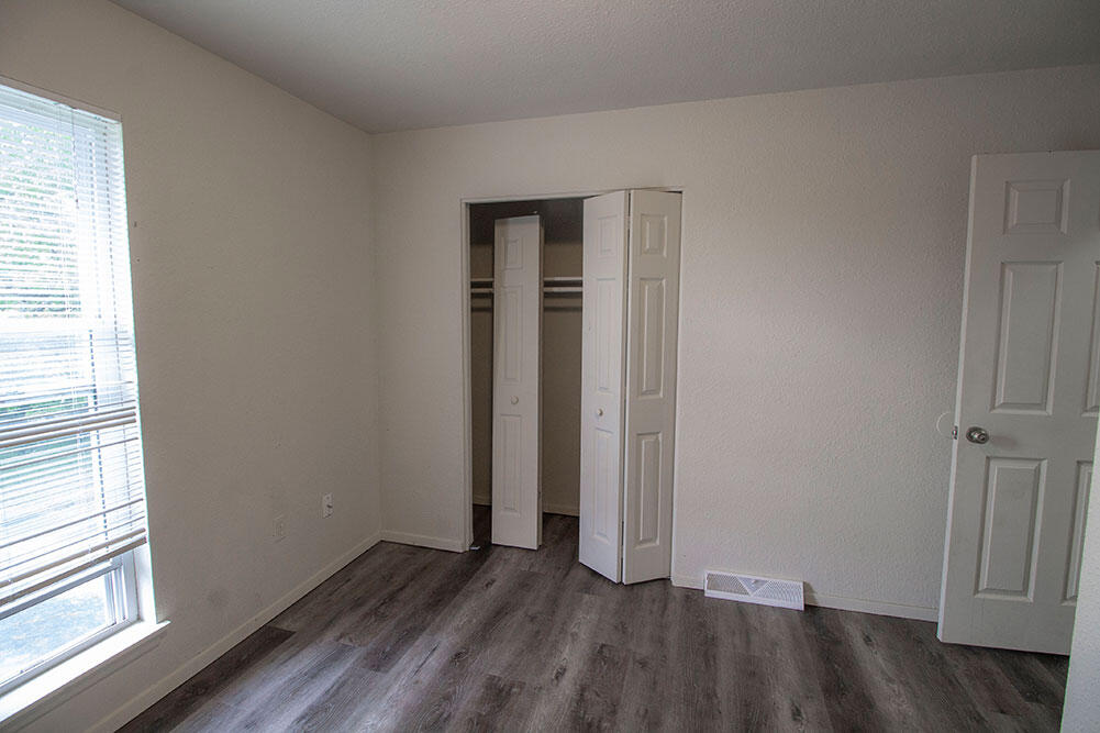215 N West Blvd Property Photo 15