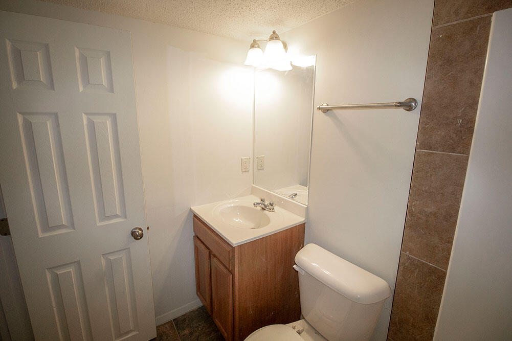215 N West Blvd Property Photo 24