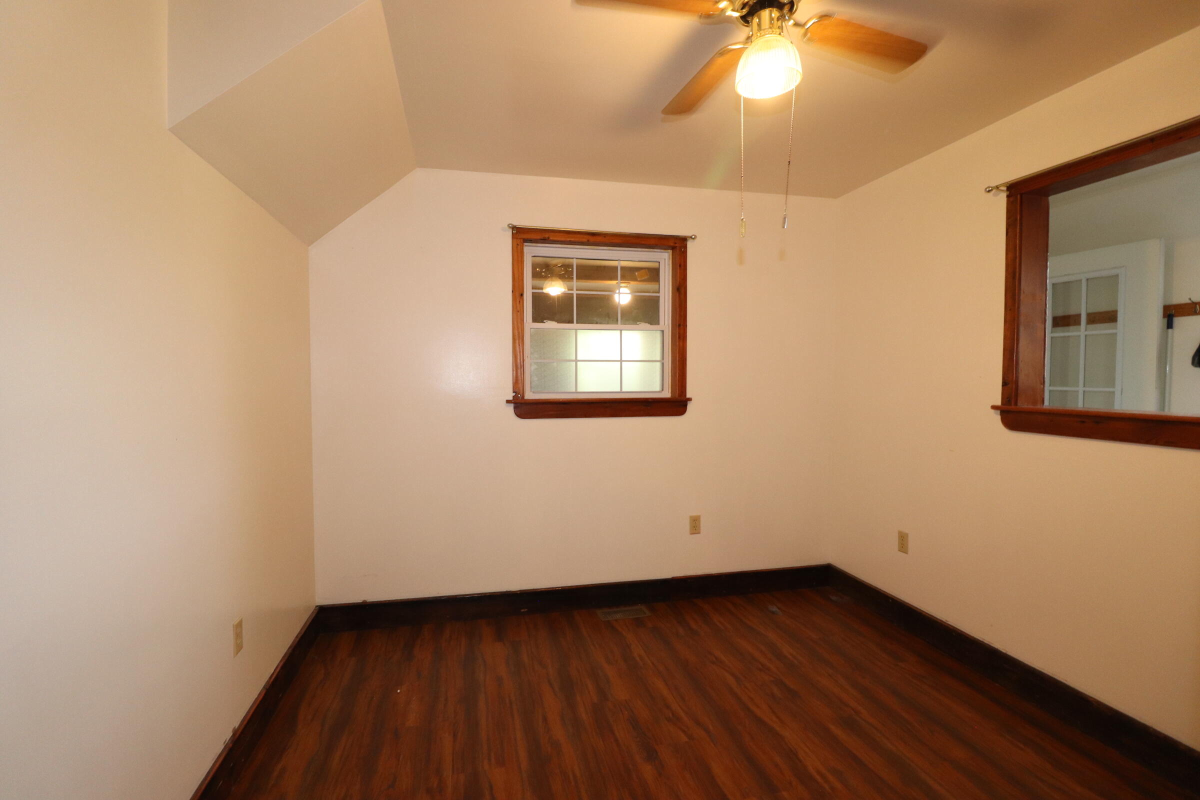 825 High St Property Photo 10