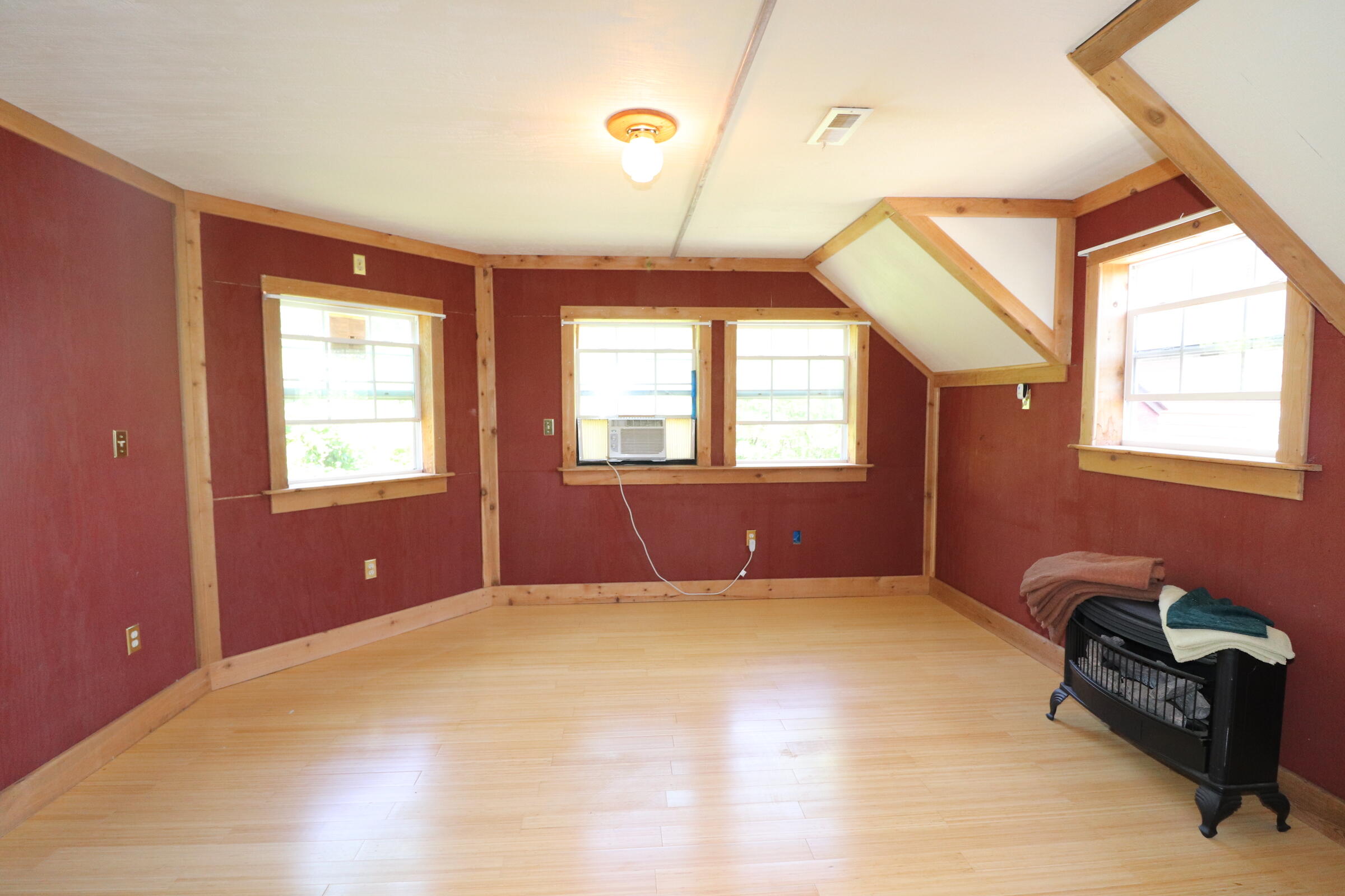 825 High St Property Photo 51