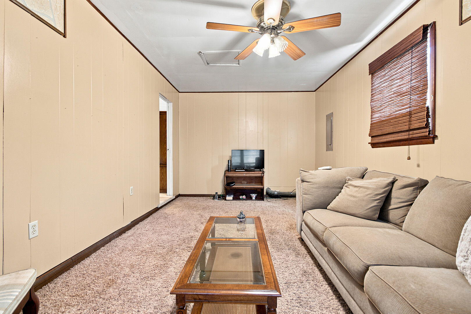 403 E Vine St Property Photo 15