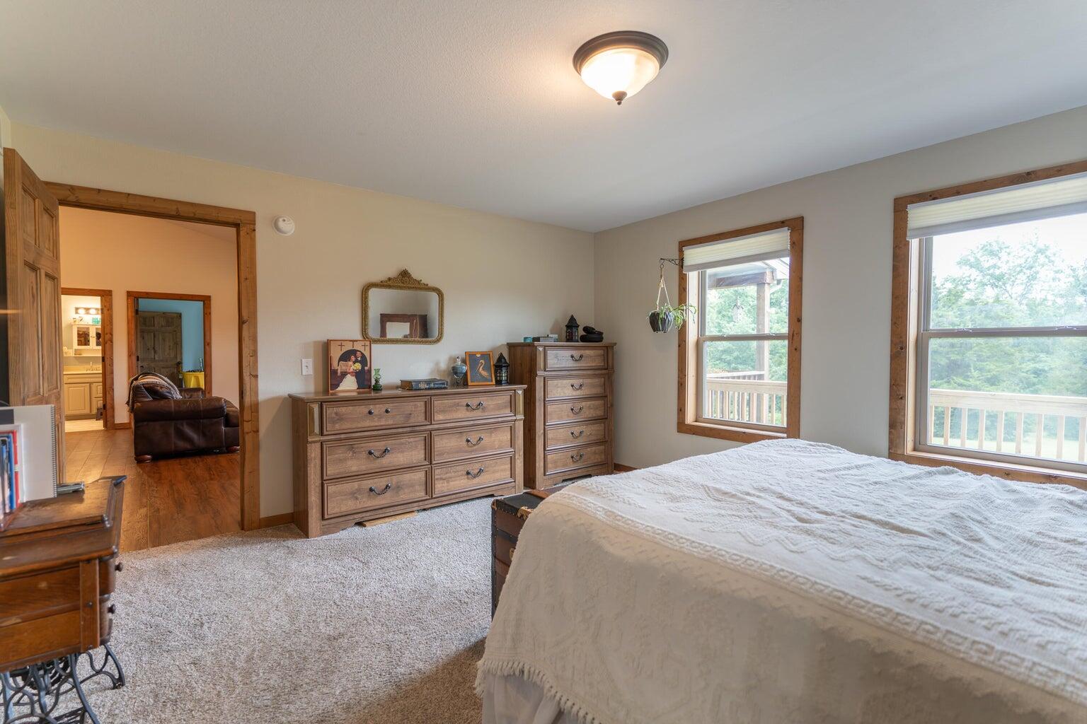 22411 Gaslight Pl Property Photo 15
