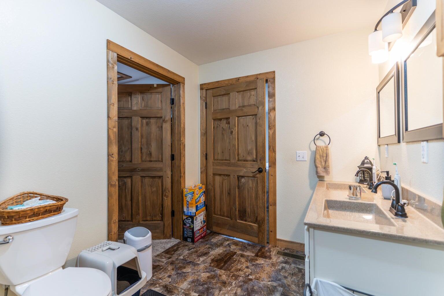 22411 Gaslight Pl Property Photo 17
