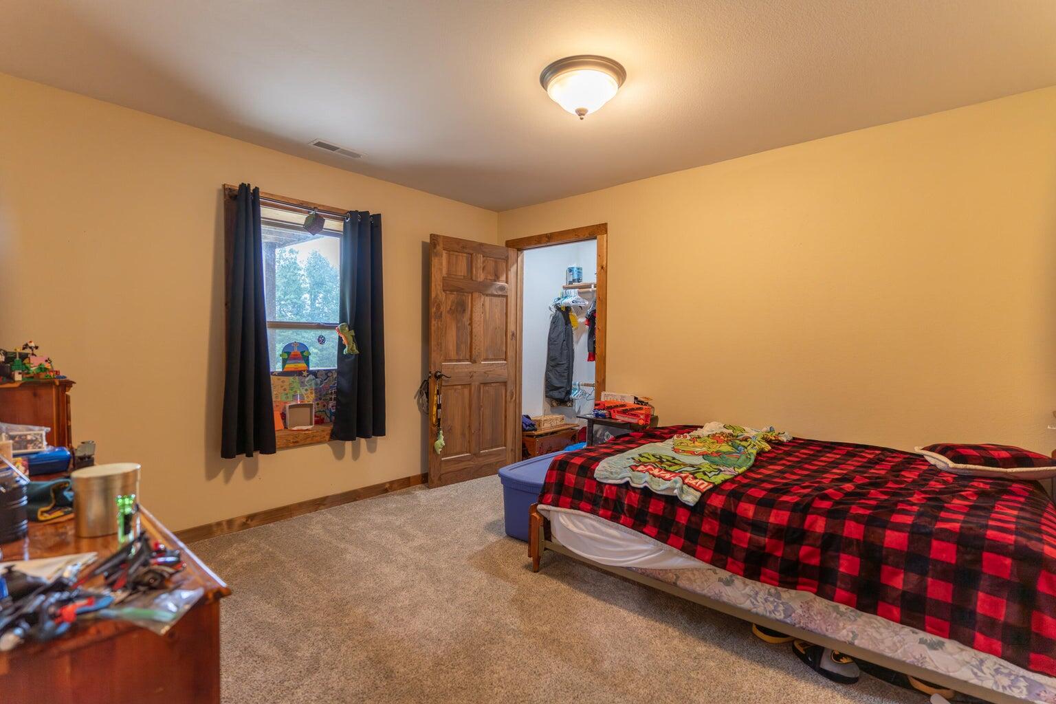 22411 Gaslight Pl Property Photo 33