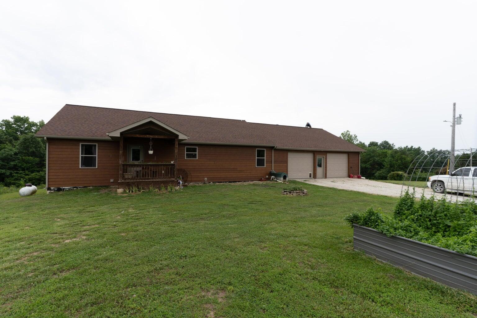 22411 Gaslight Pl Property Photo 39