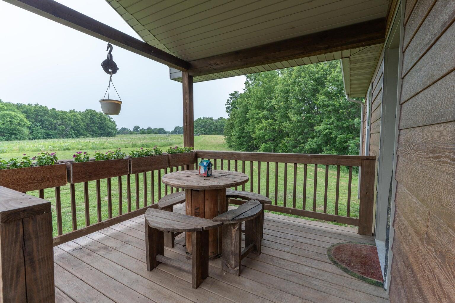 22411 Gaslight Pl Property Photo 41