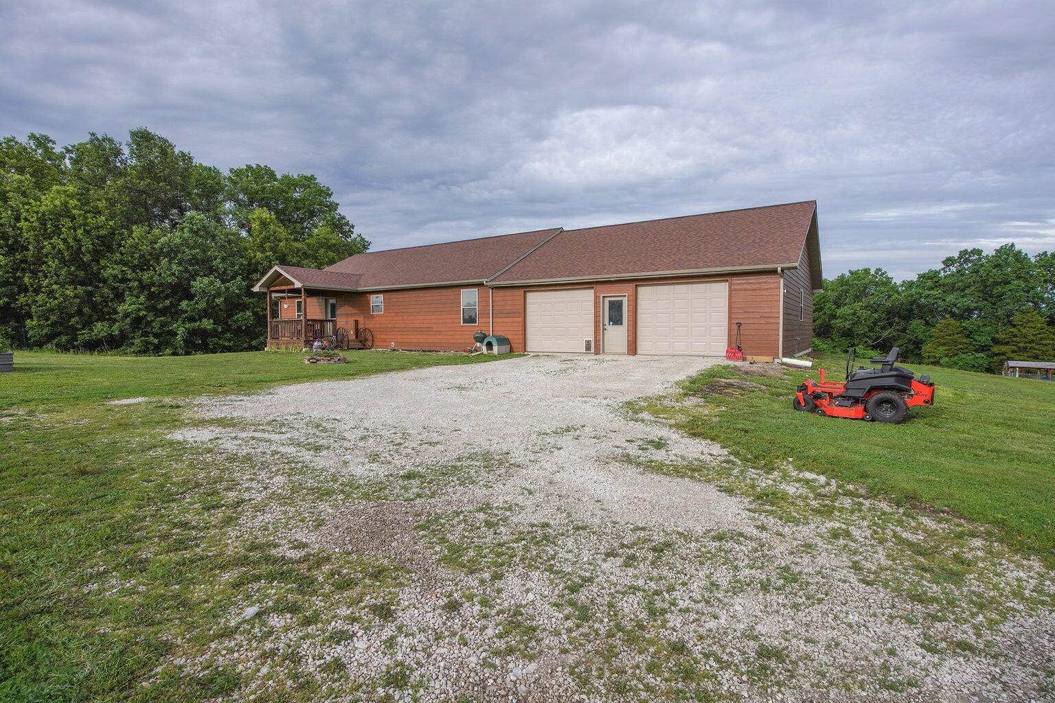 22411 Gaslight Pl Property Photo 44