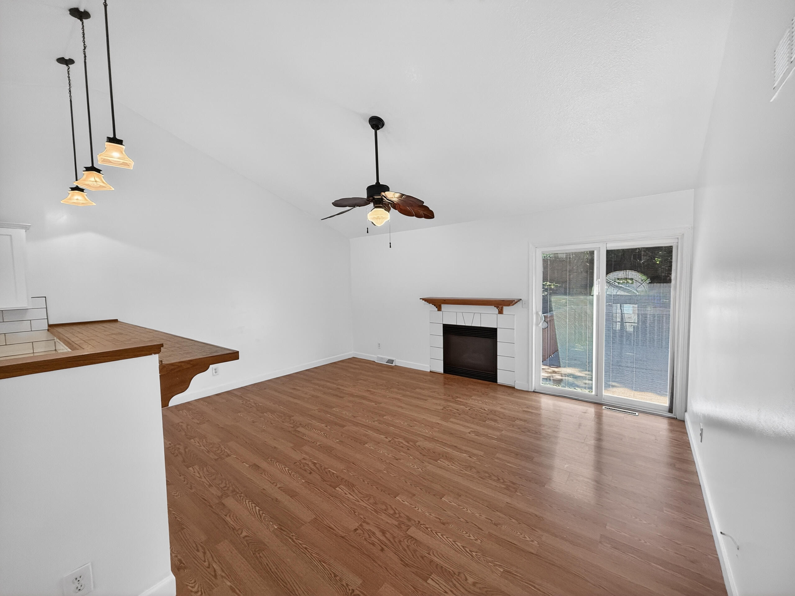 2902 Yoko Ct Property Photo 17