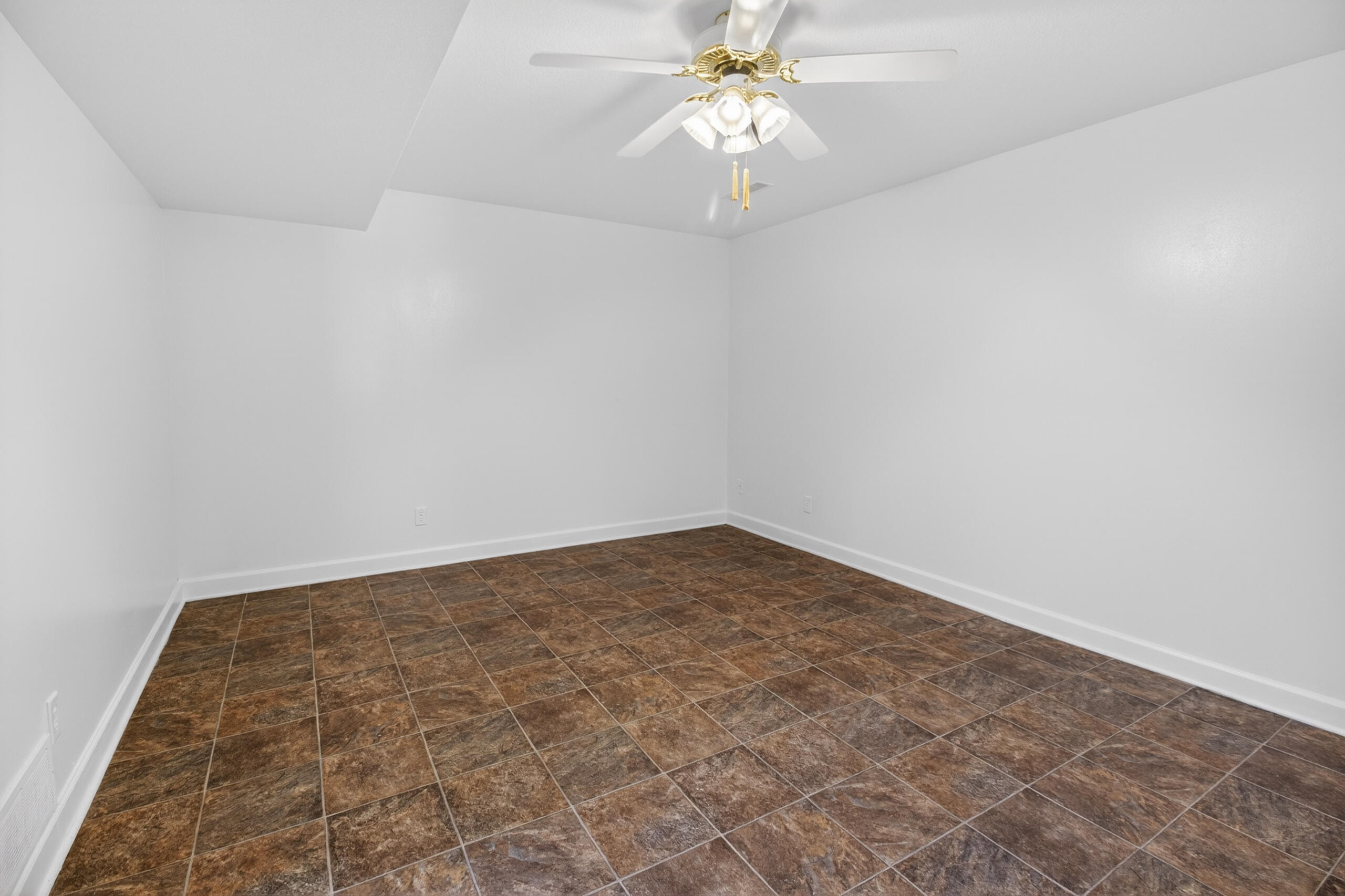 2902 Yoko Ct Property Photo 49