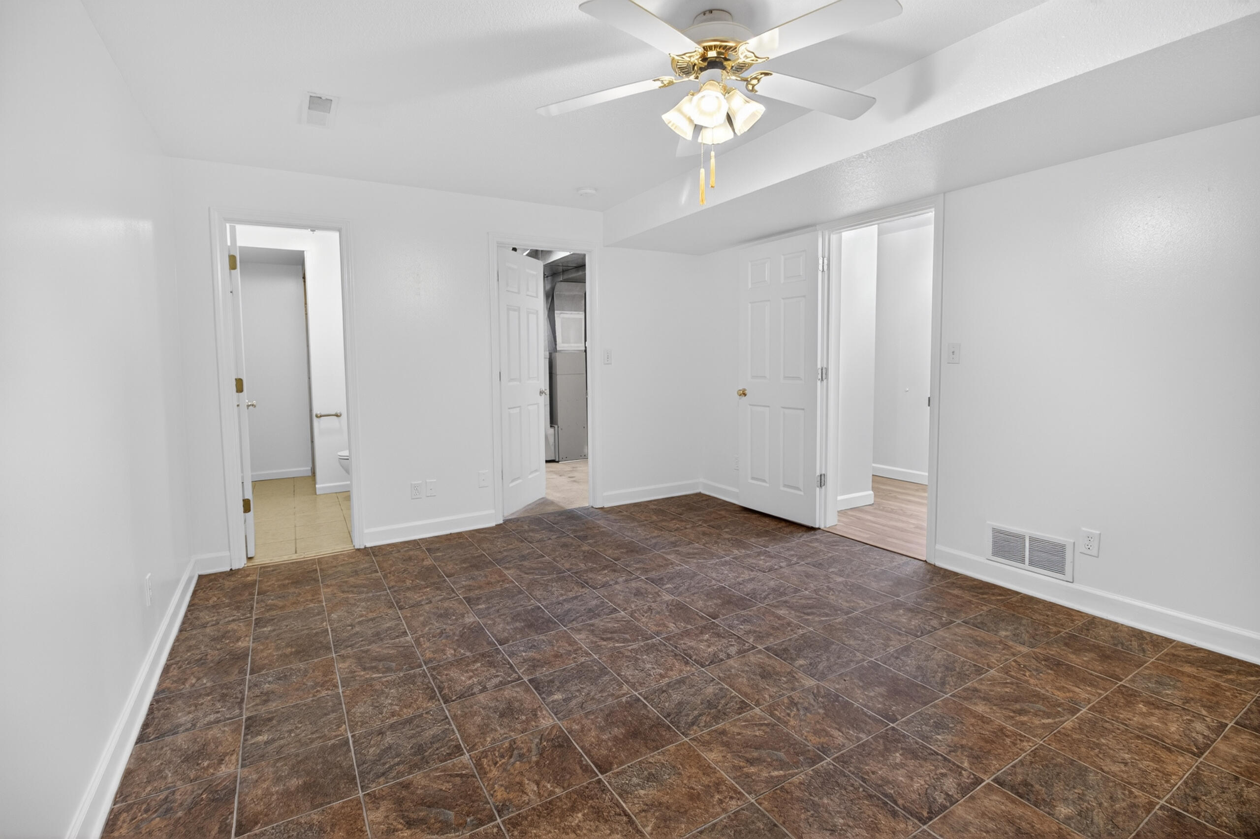 2902 Yoko Ct Property Photo 51