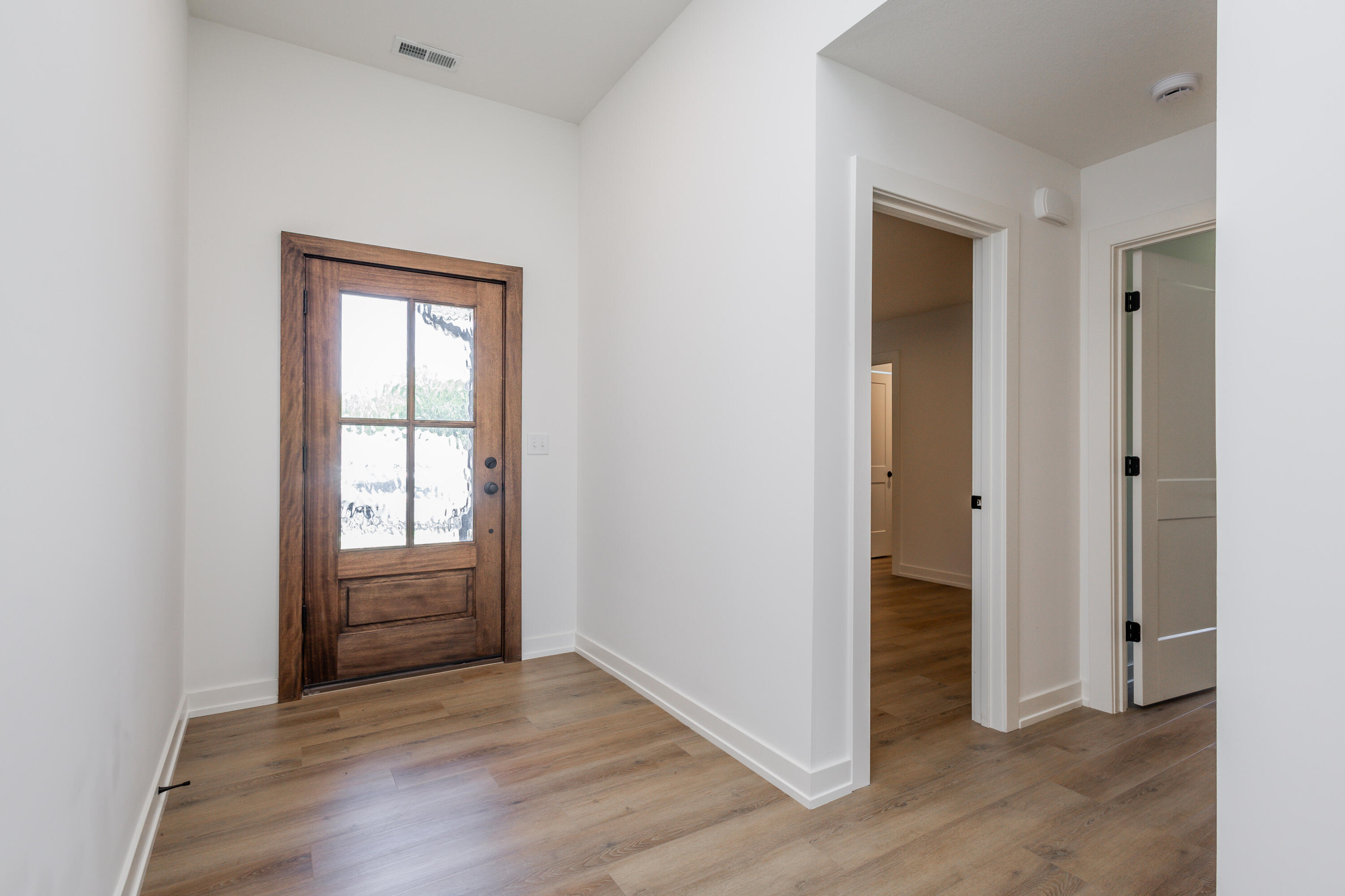 2620 Lentz Dr Property Photo 4