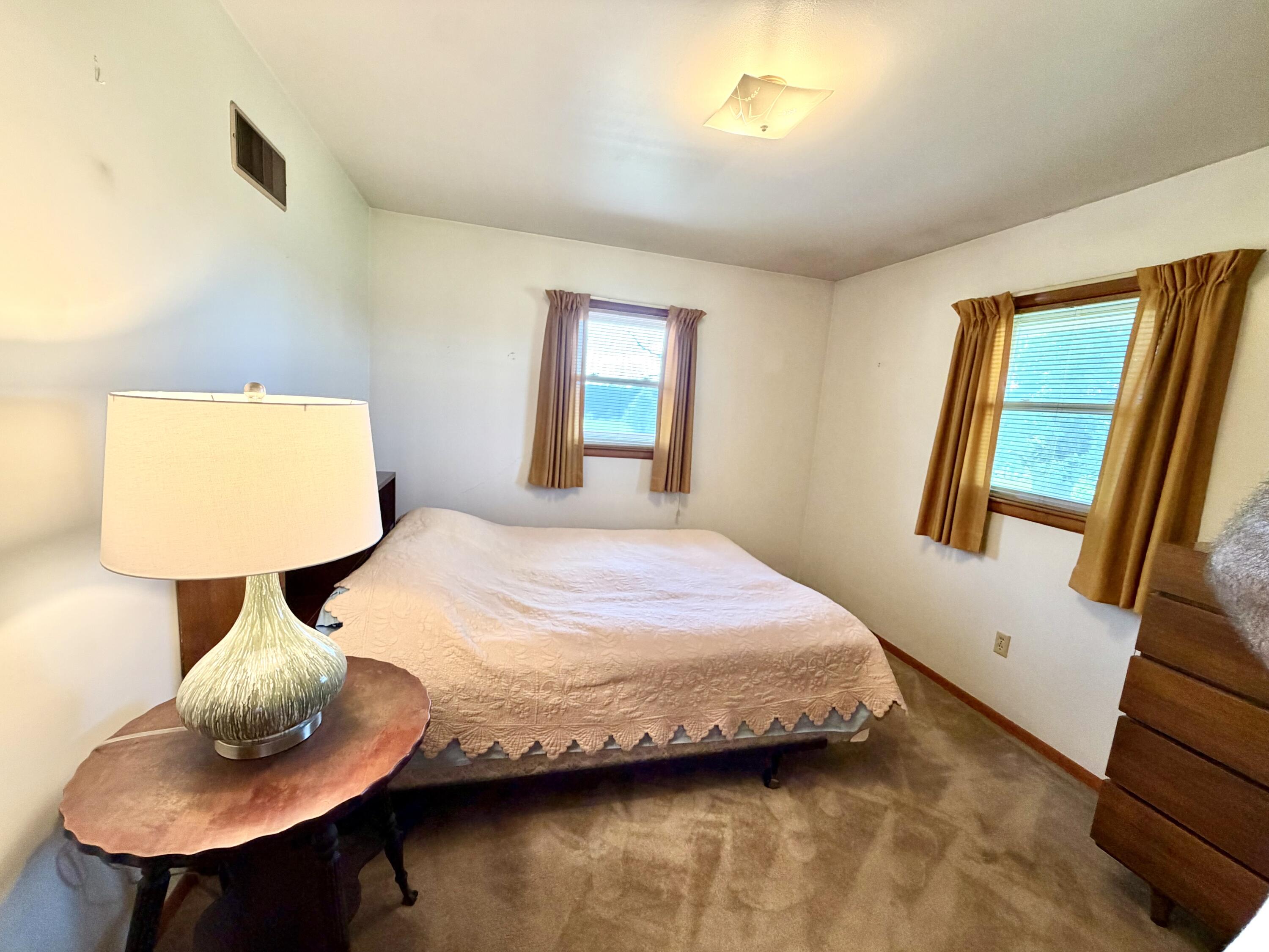 600 E Canole Rd Property Photo 19