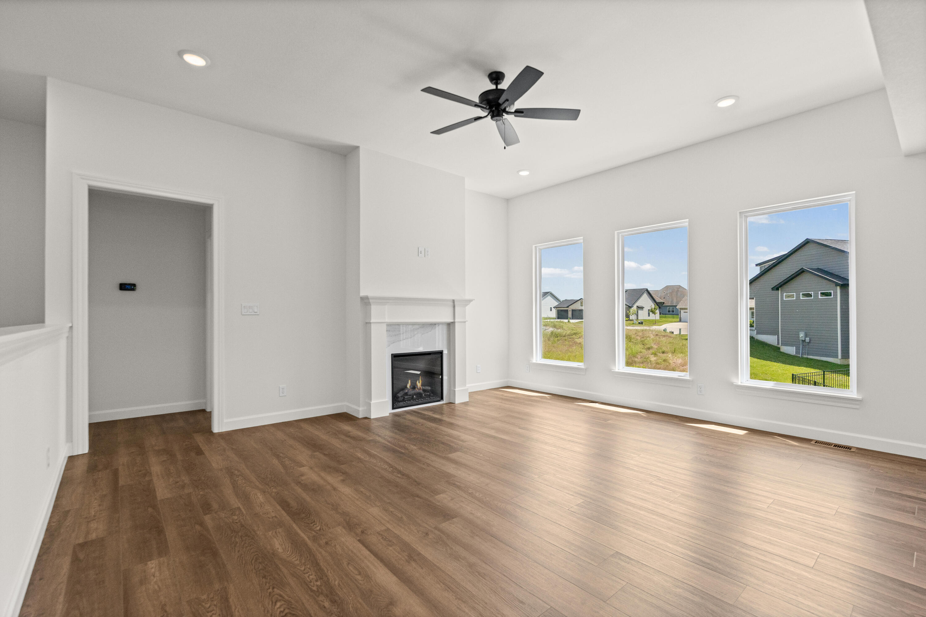 3923 Forester Ct Property Photo 7