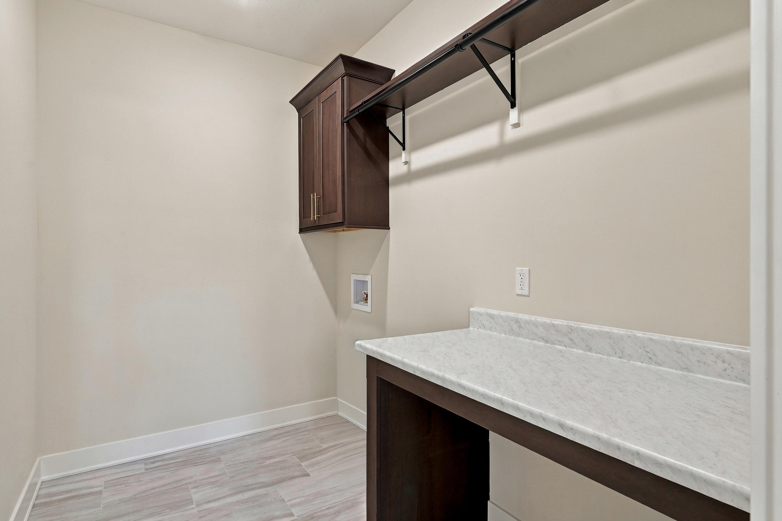 25321 Silvercrest Ct Property Photo 27