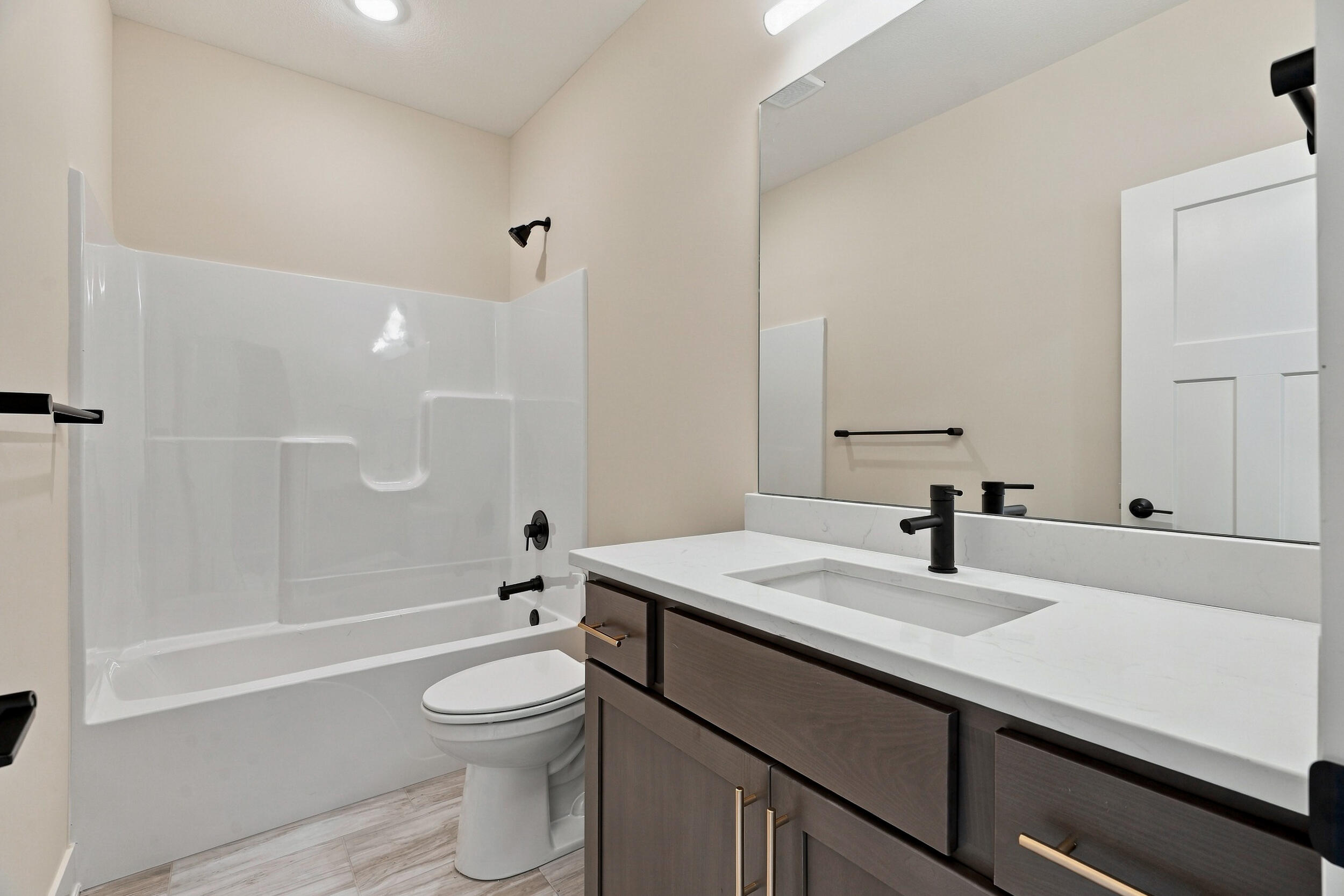 25321 Silvercrest Ct Property Photo 42