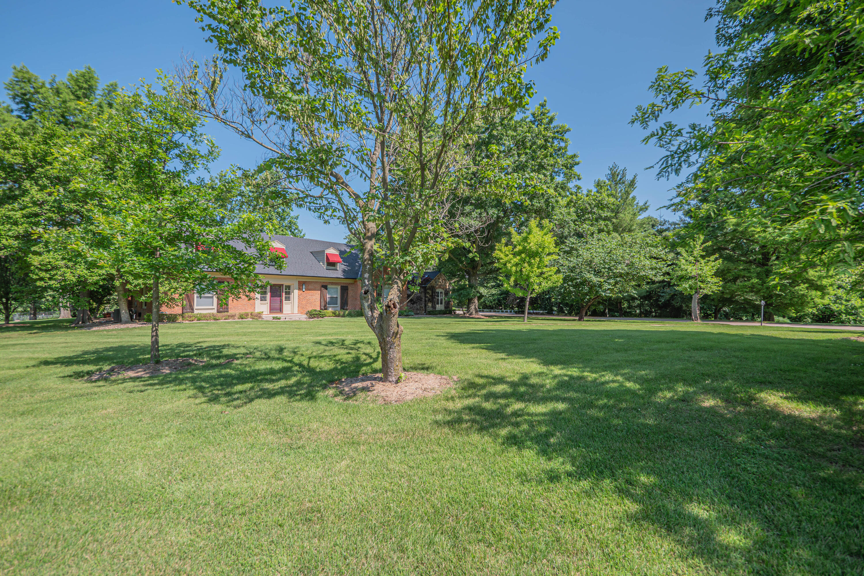 4 Fair Oaks Rd Property Photo 93