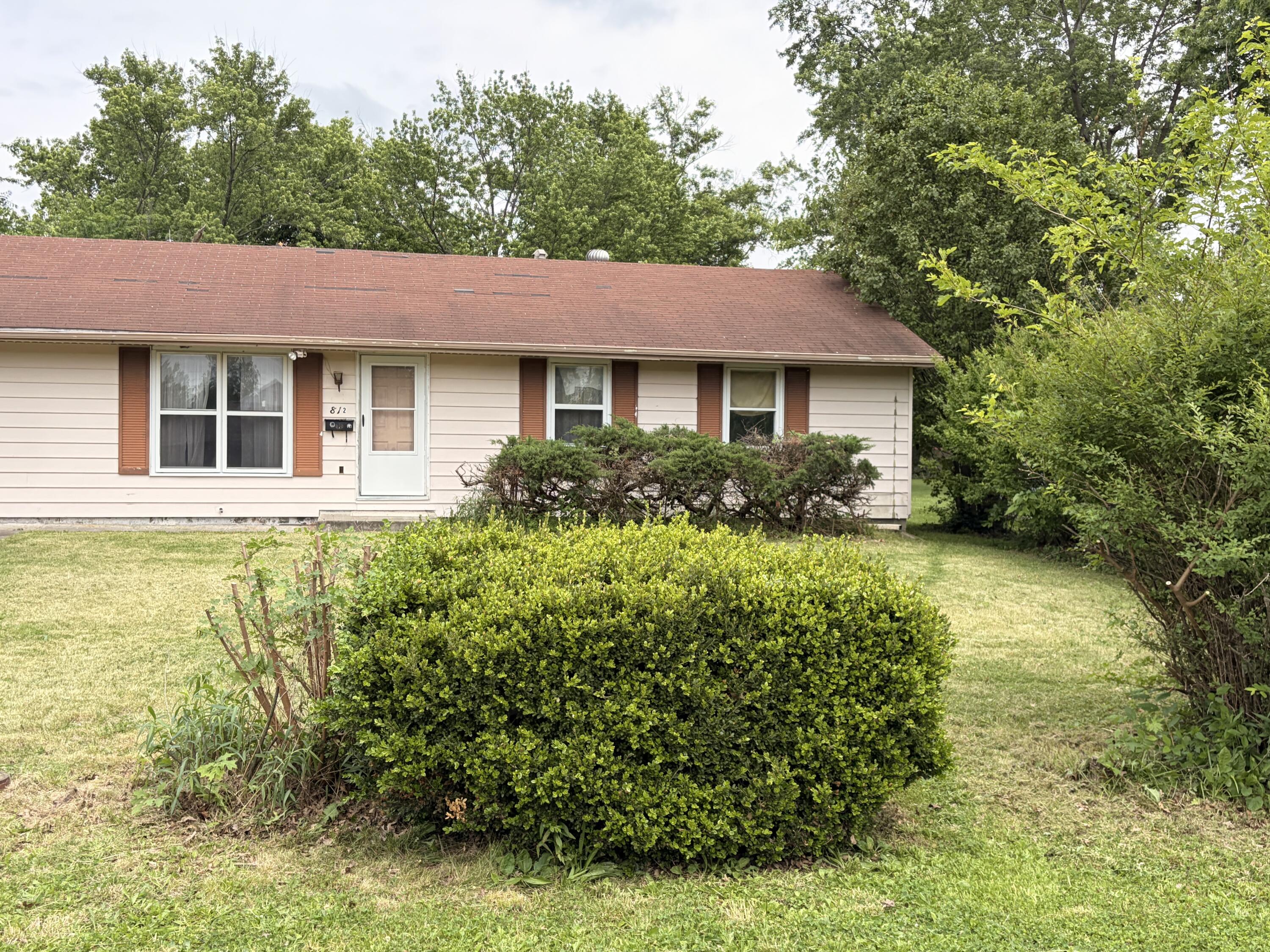 812 Harrison Ave Property Photo 1