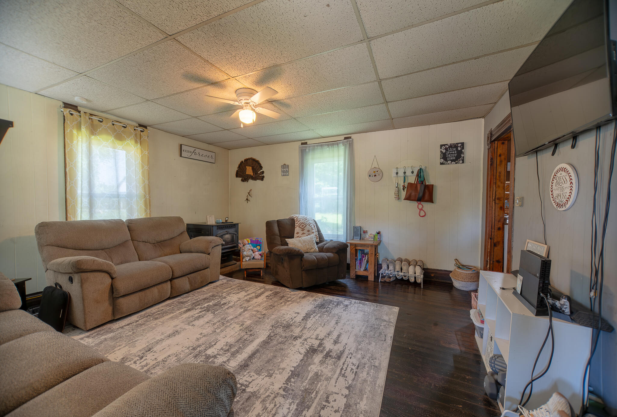 30663 E Press St Property Photo 3
