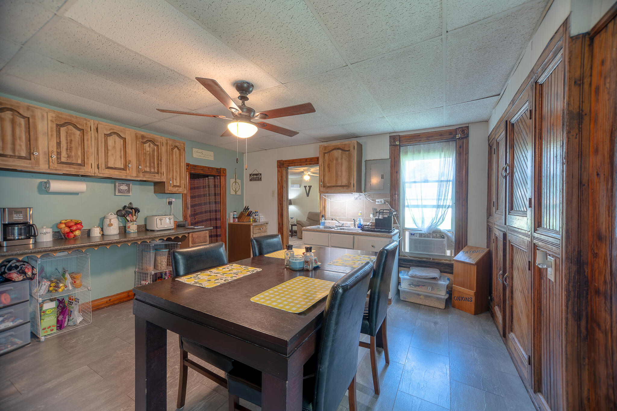 30663 E Press St Property Photo 6