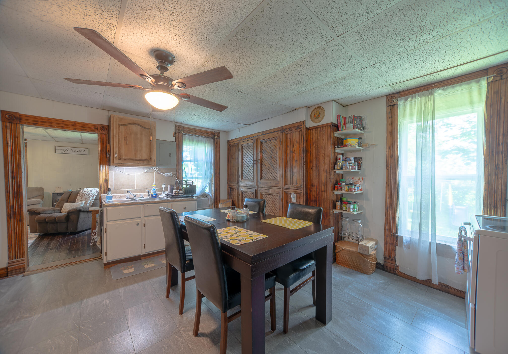30663 E Press St Property Photo 7