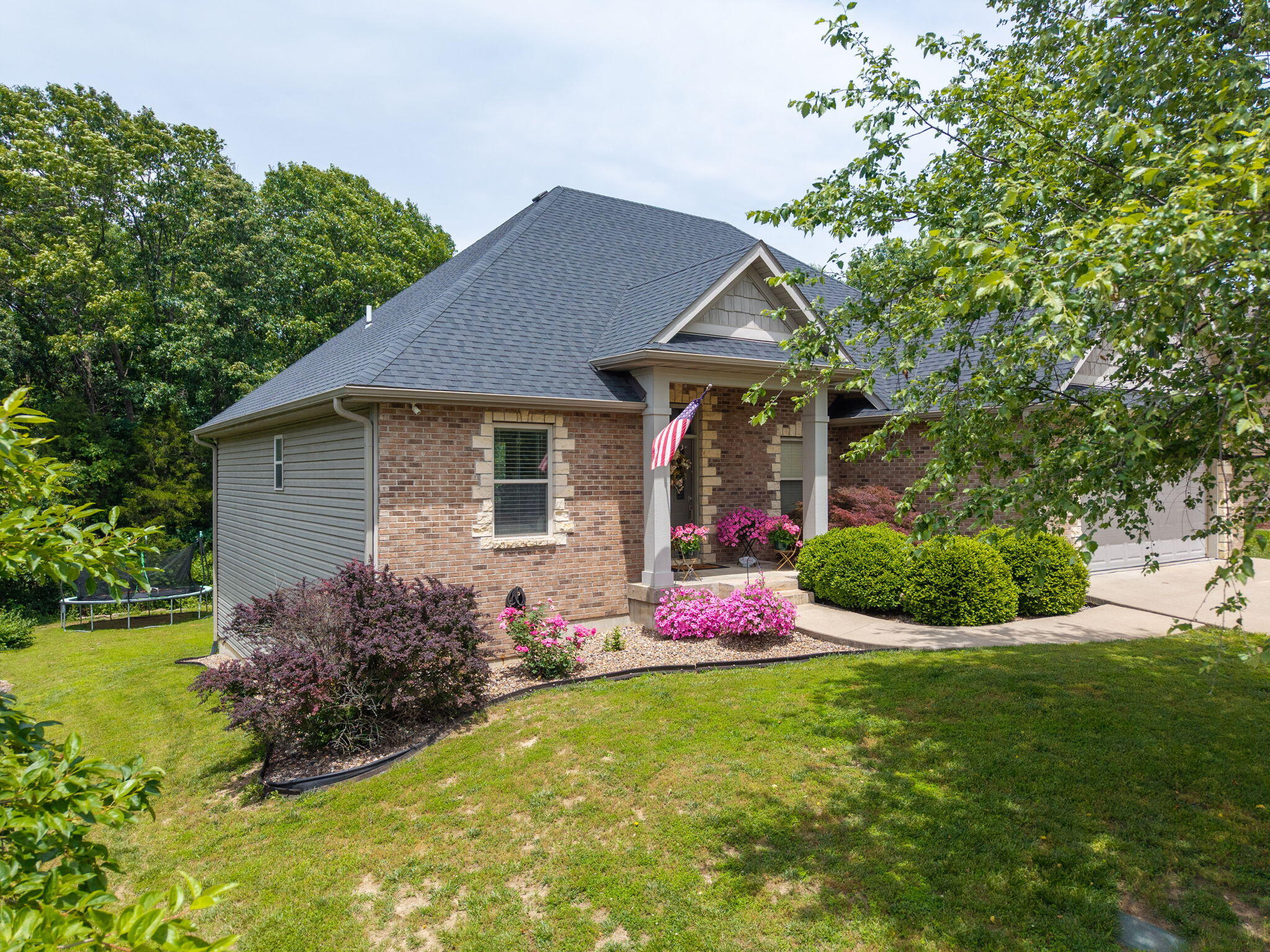 113 Bogie Hills Dr Property Photo 3