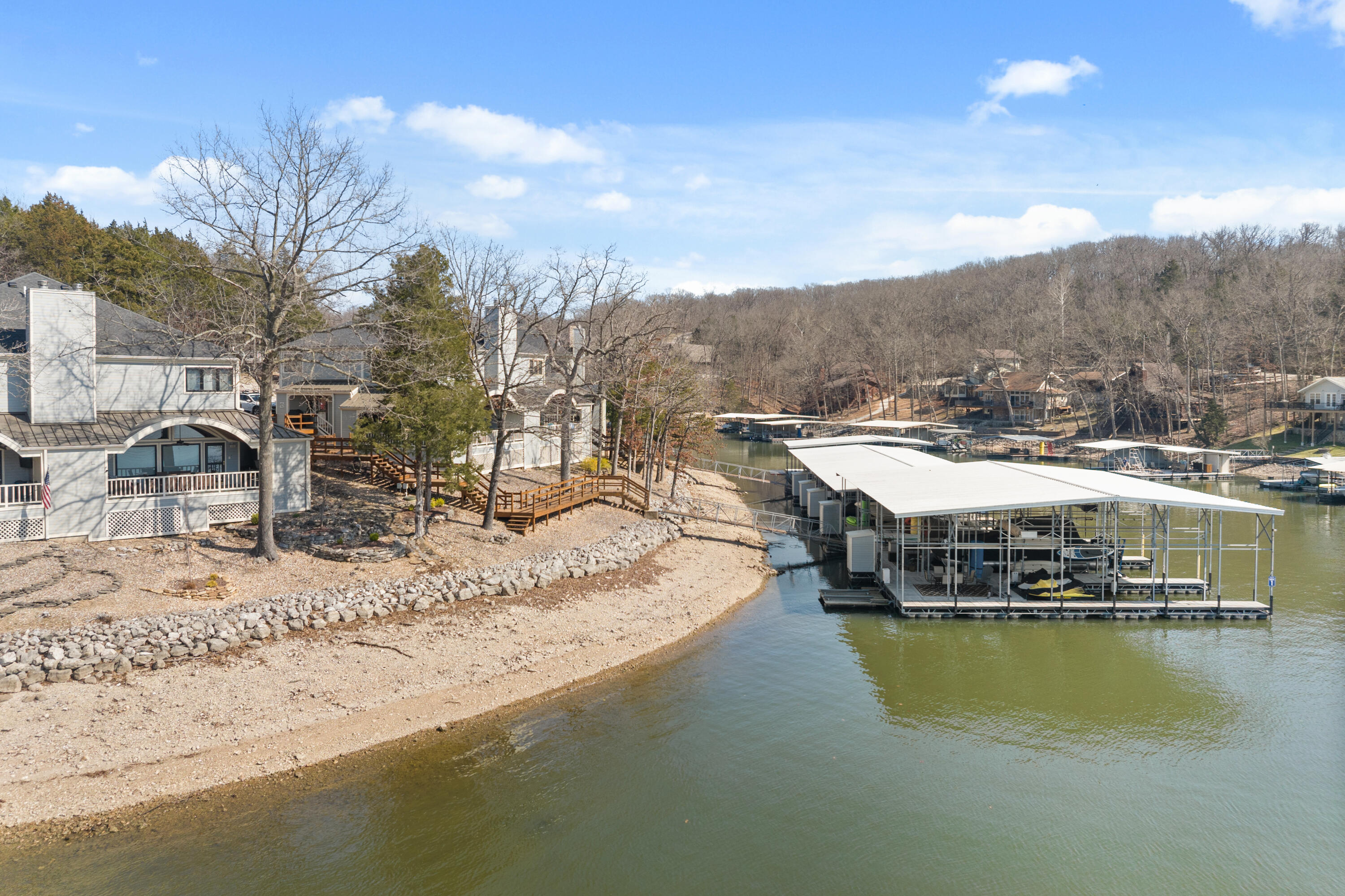 6620 E Lake Point Dr 18 Property Photo 3