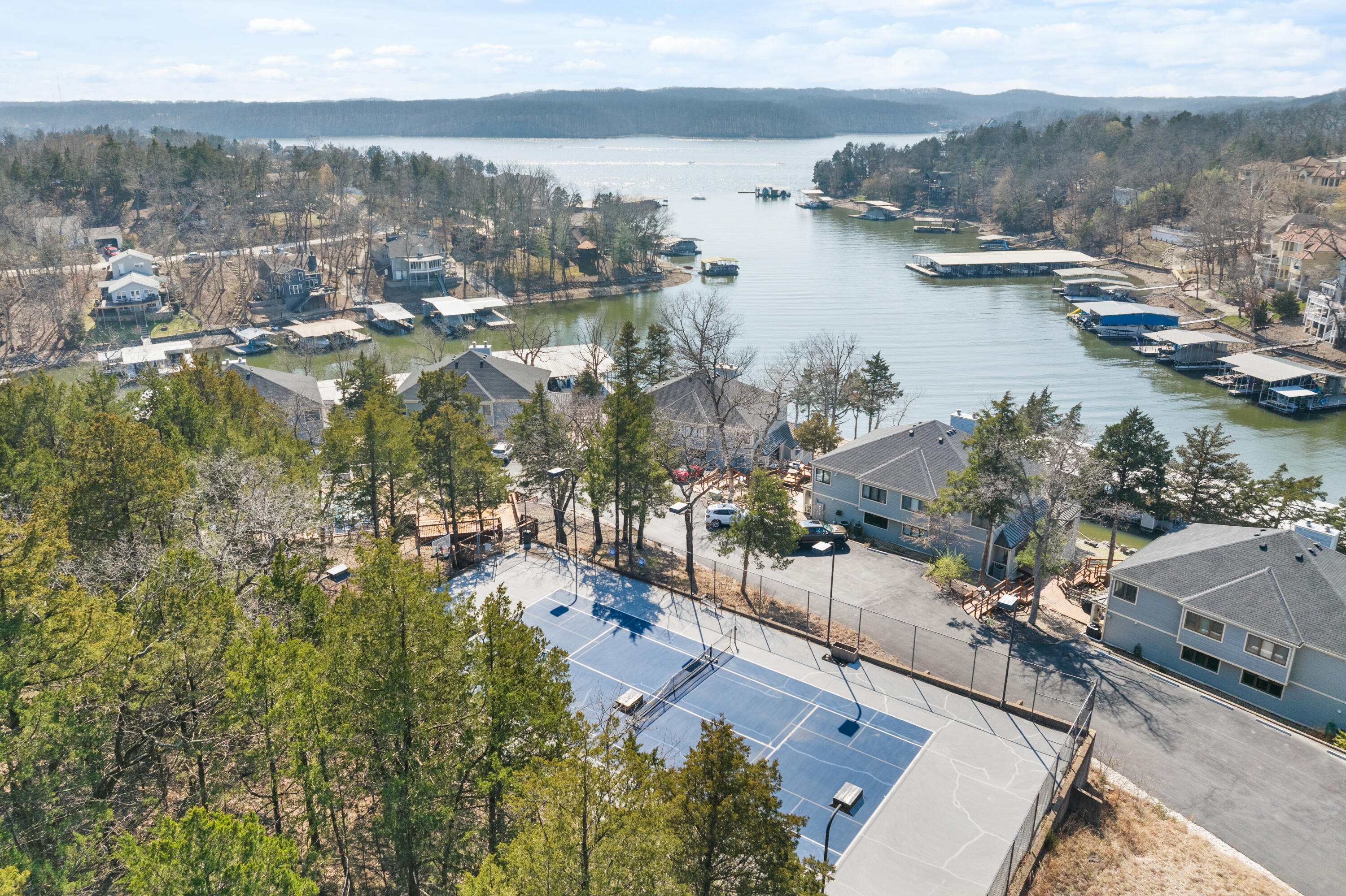6620 E Lake Point Dr 18 Property Photo 4