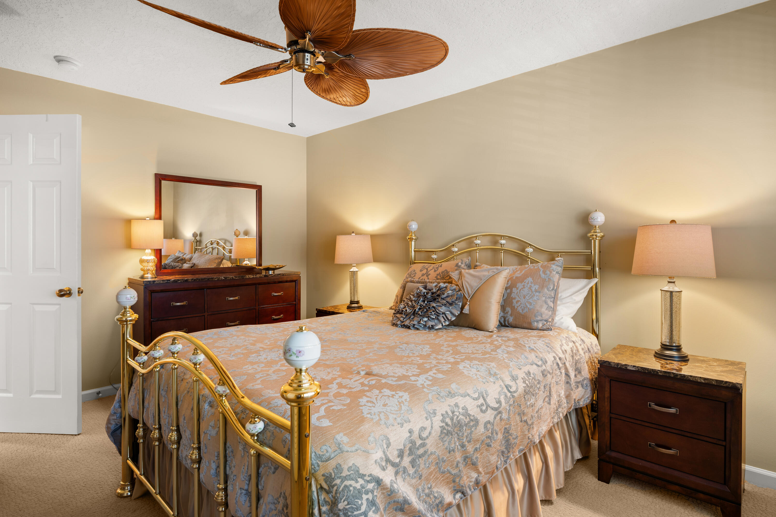 6620 E Lake Point Dr 18 Property Photo 27