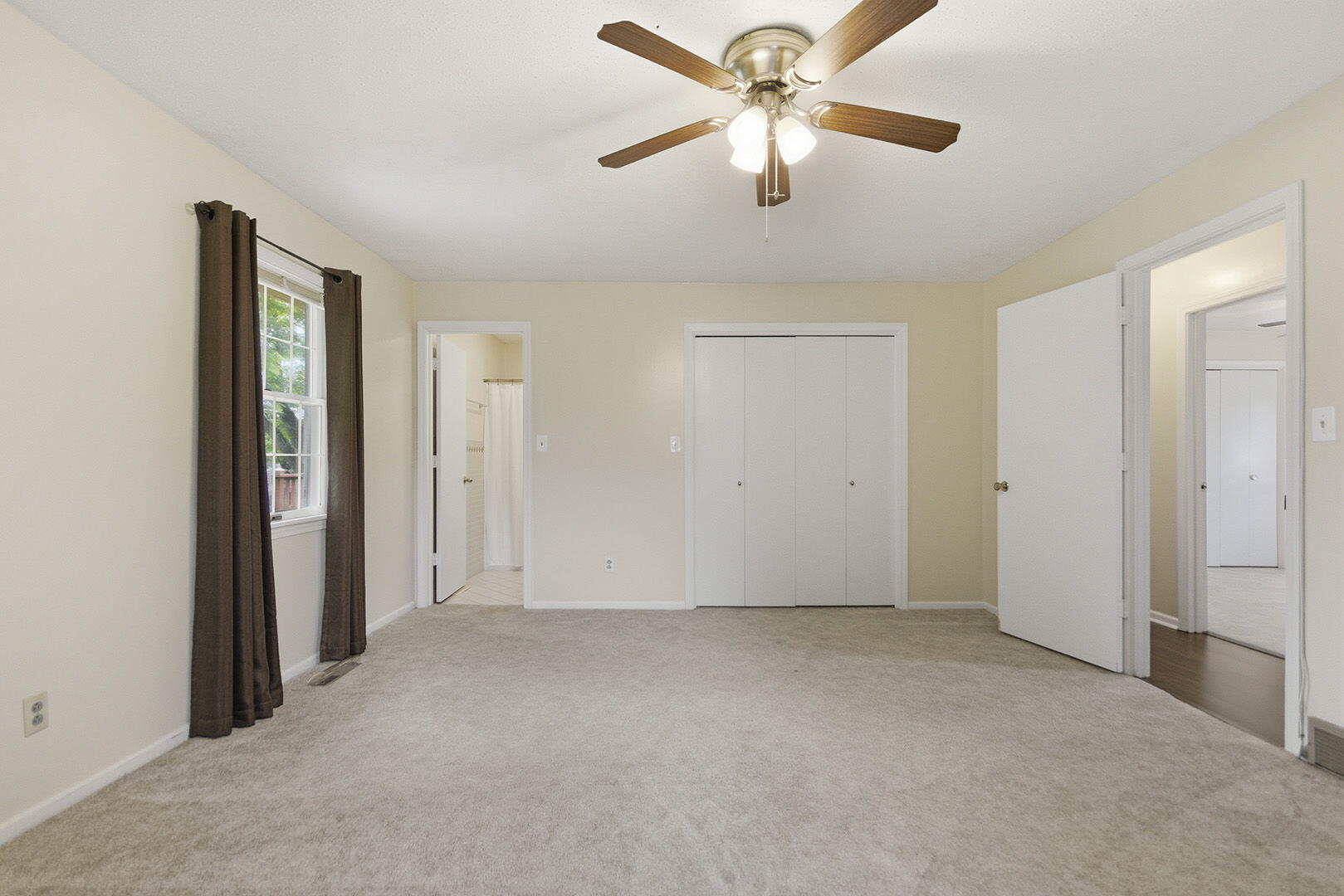 1722 Beacon St Property Photo 24