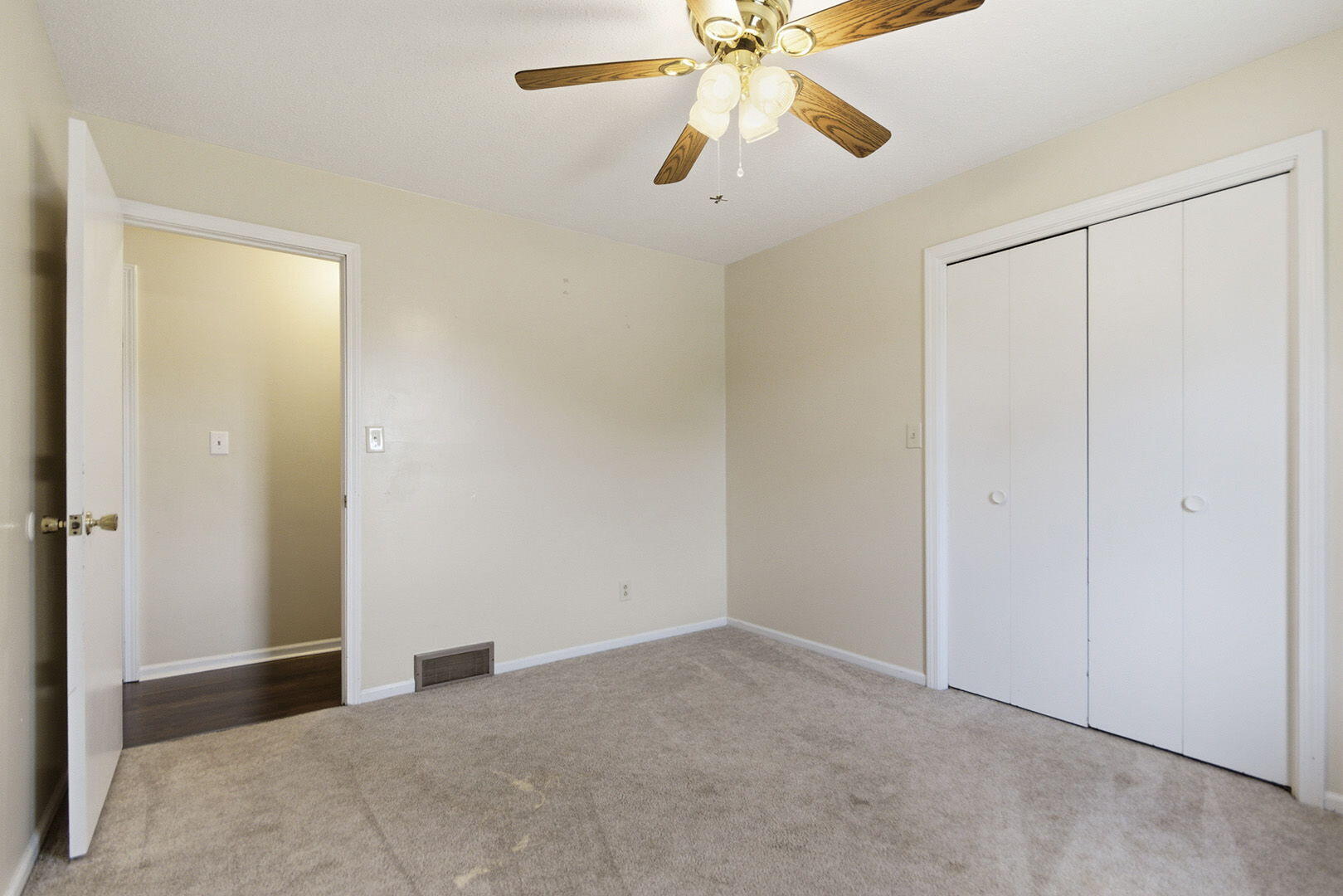 1722 Beacon St Property Photo 31