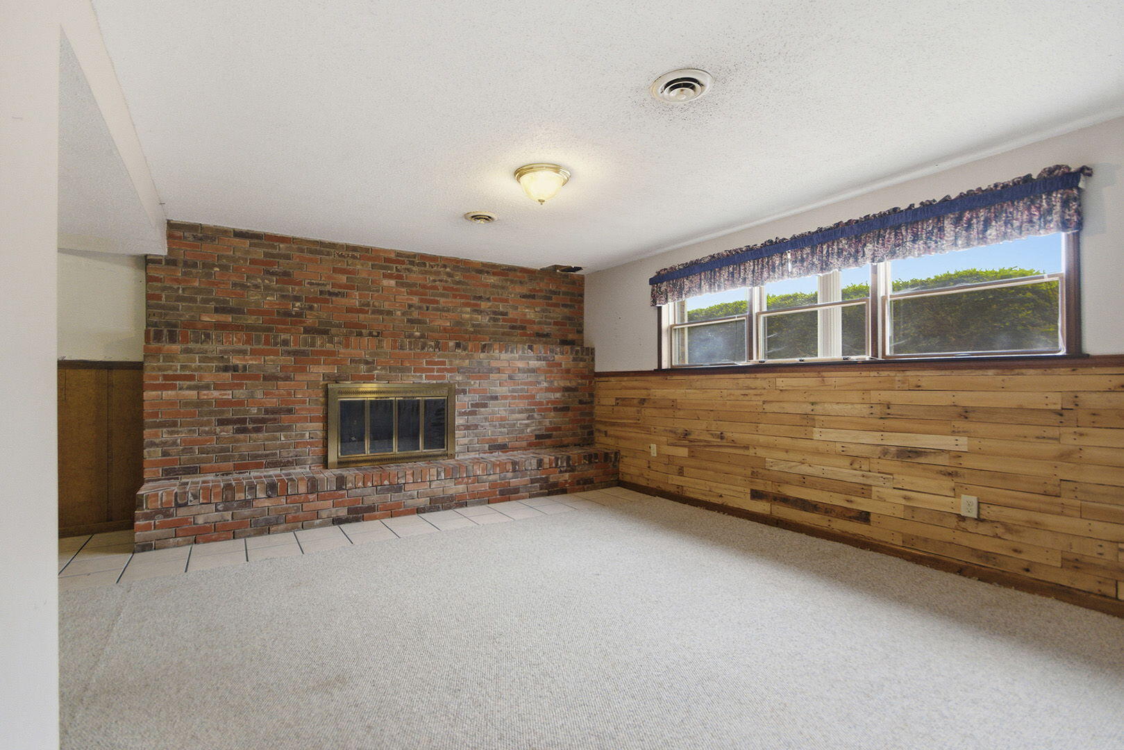 1722 Beacon St Property Photo 32
