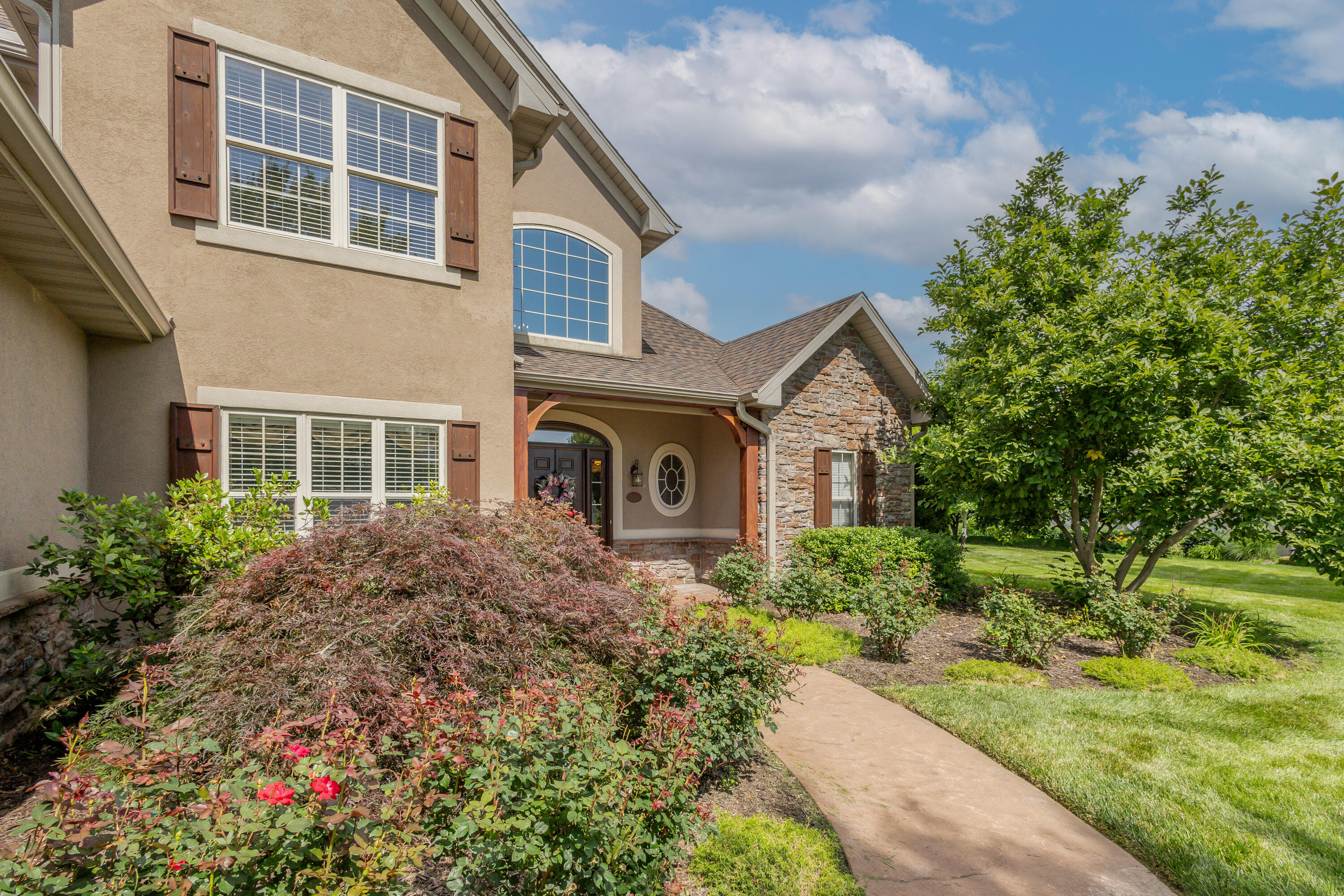 5613 Majestic Cir Property Photo 2