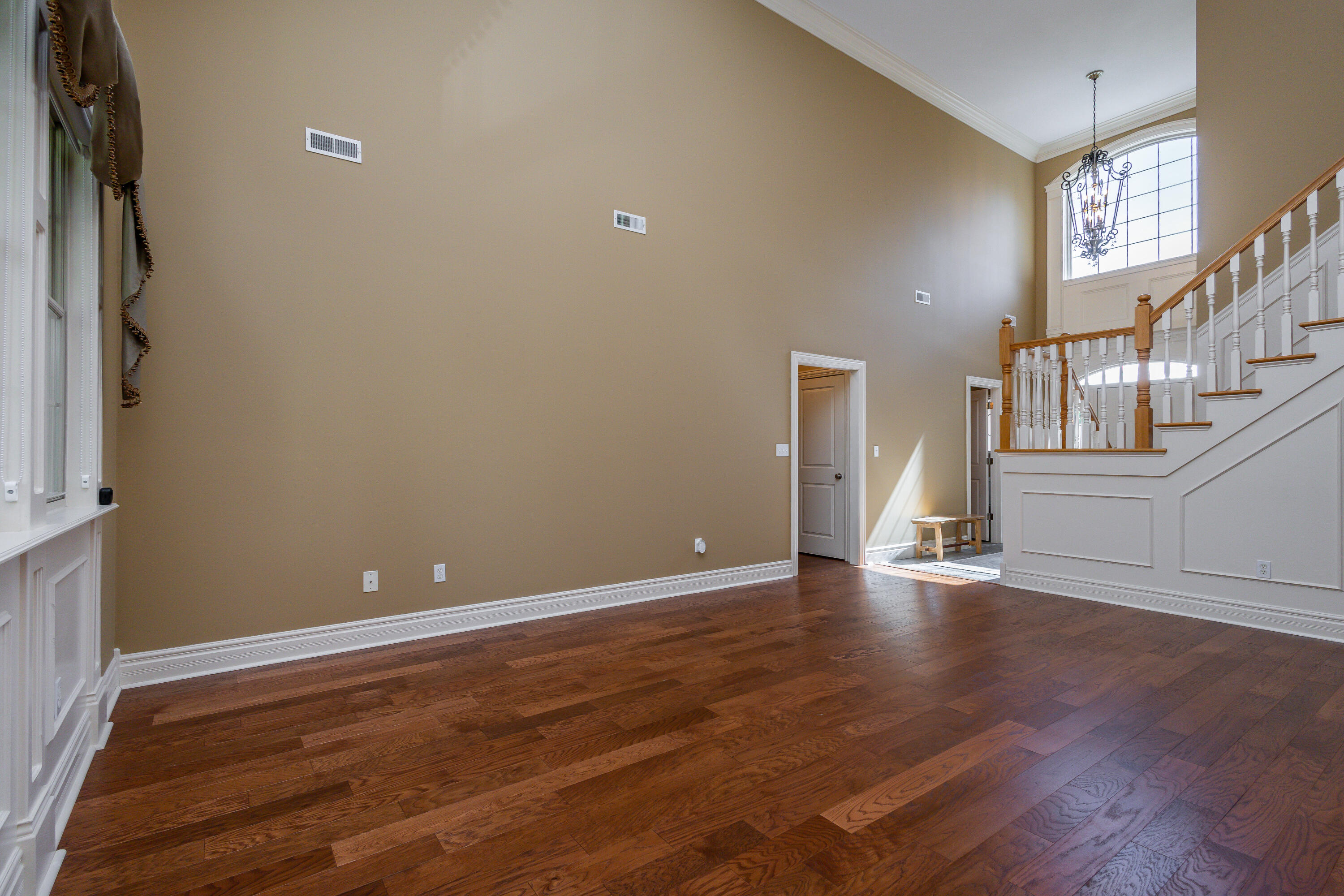 5613 Majestic Cir Property Photo 9