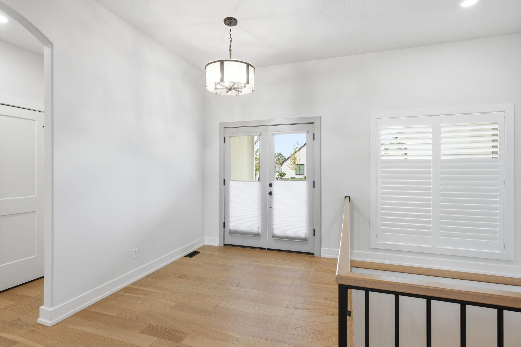 7337 Sella Ct Property Photo 6