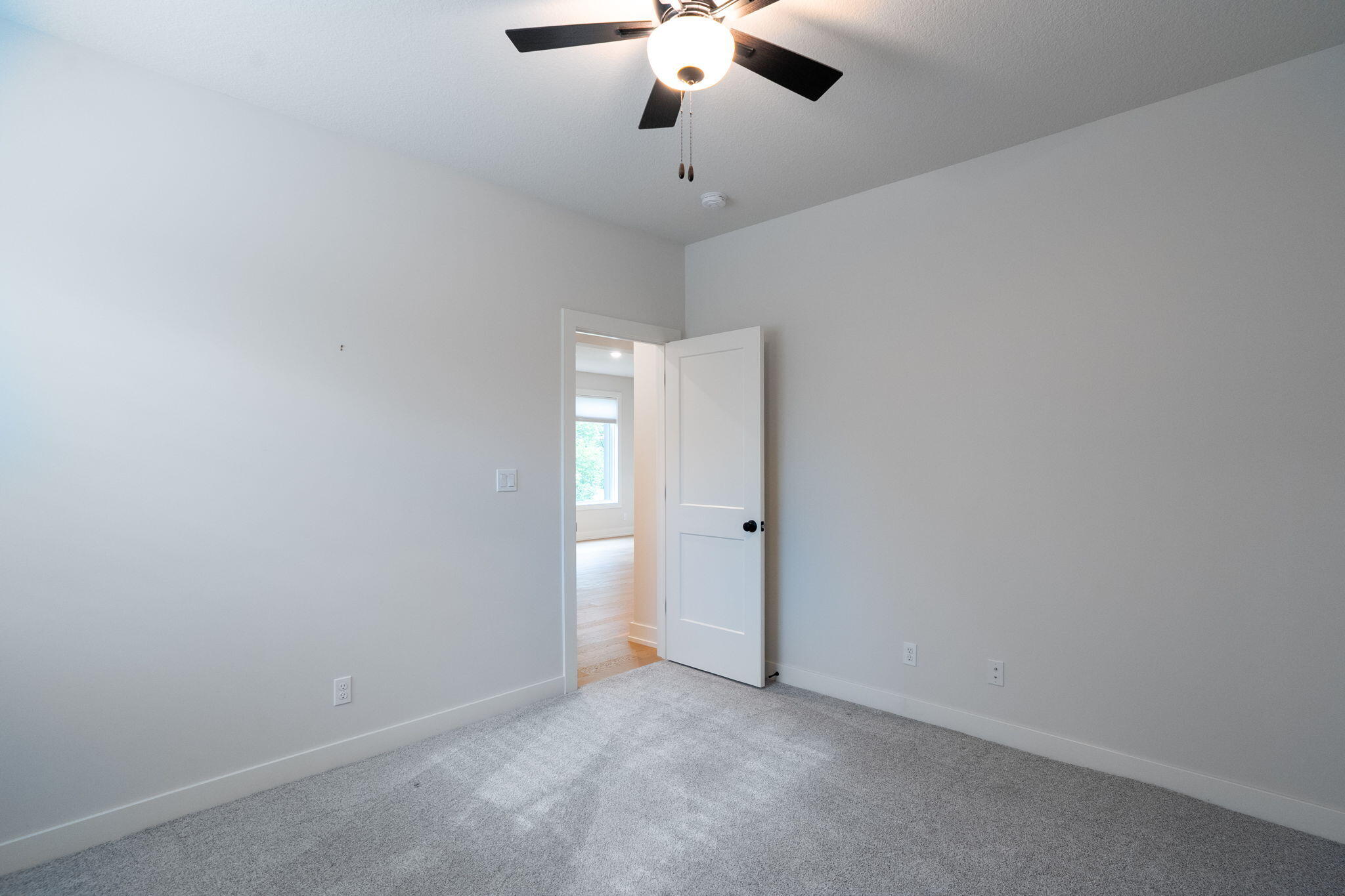 7337 Sella Ct Property Photo 33
