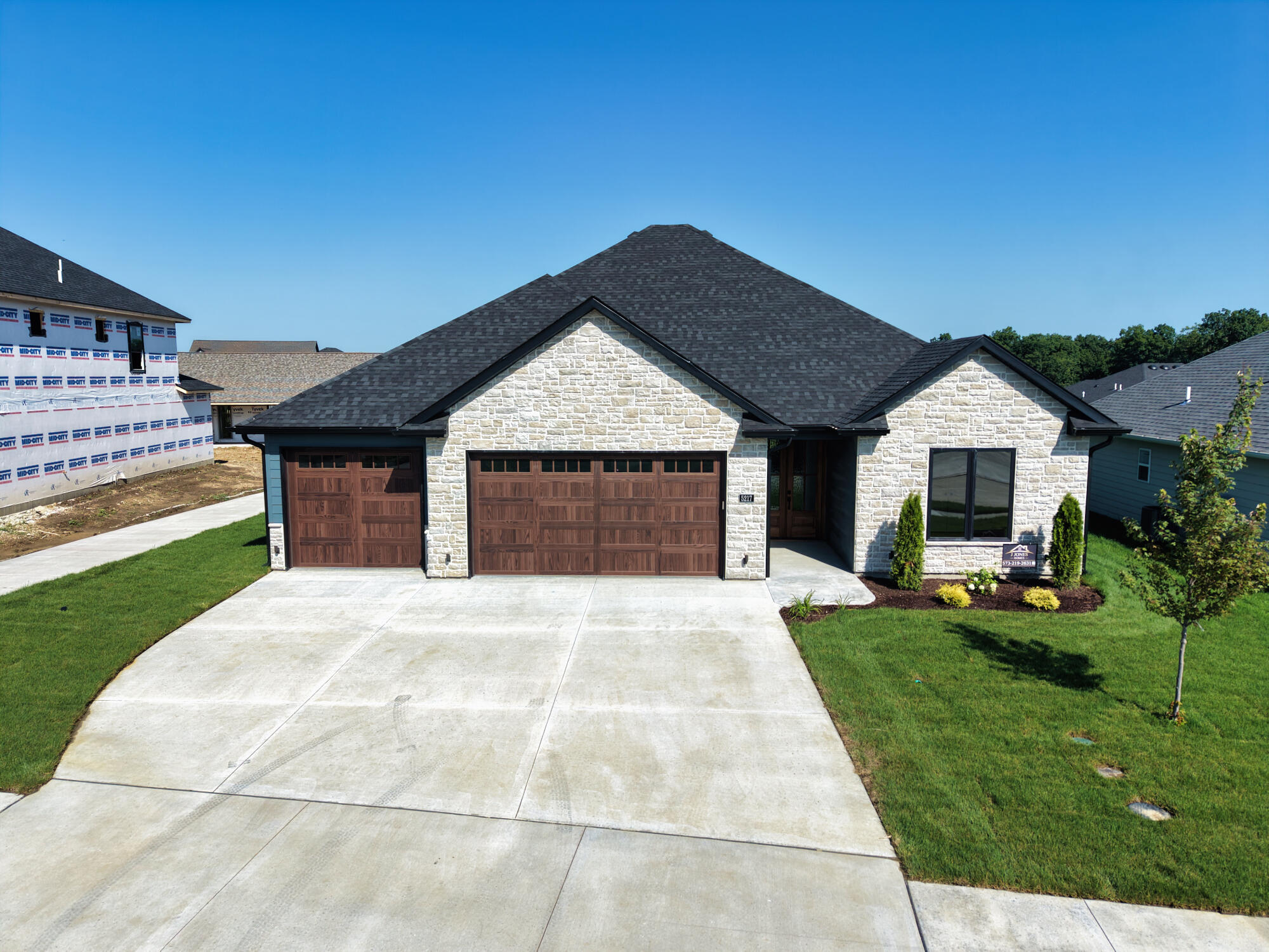 5217 Stormy Dr Property Photo