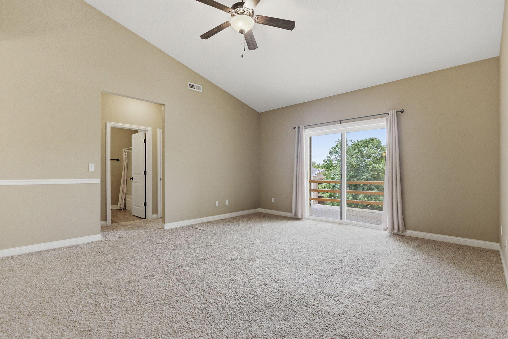 4008 W Worley St 302 Property Photo 5