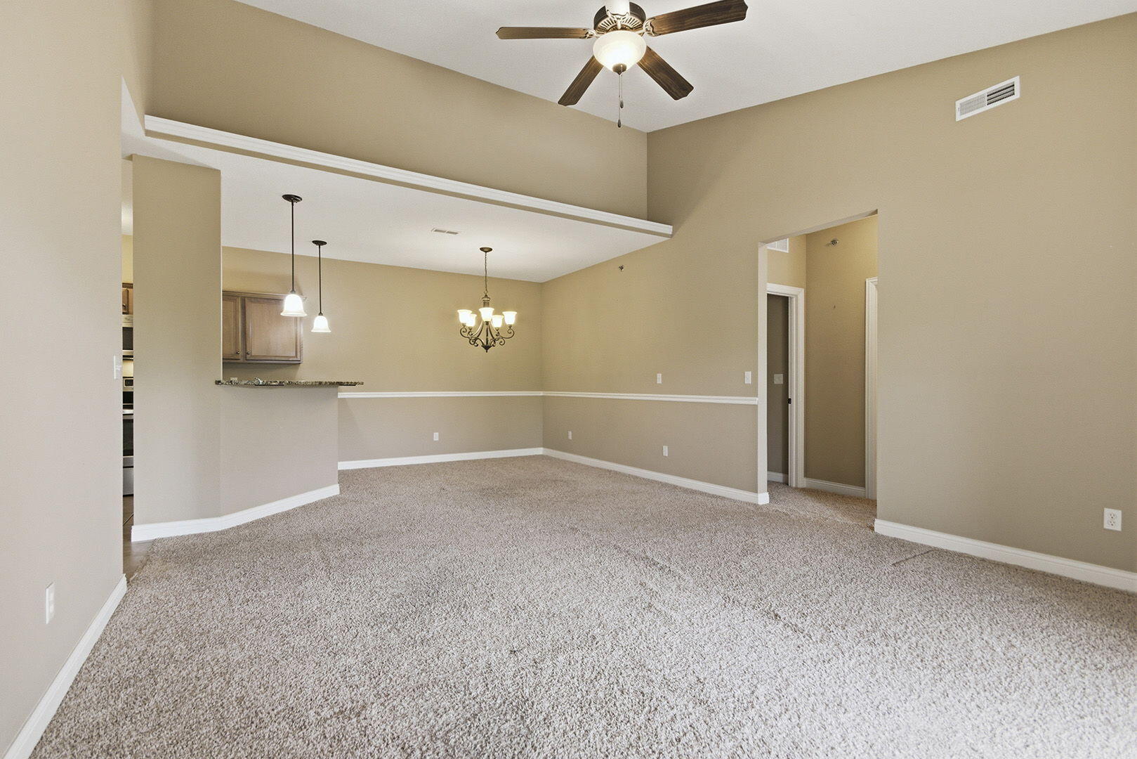4008 W Worley St 302 Property Photo 6