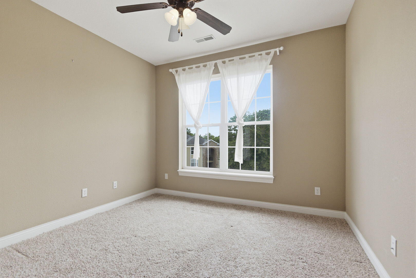 4008 W Worley St 302 Property Photo 24