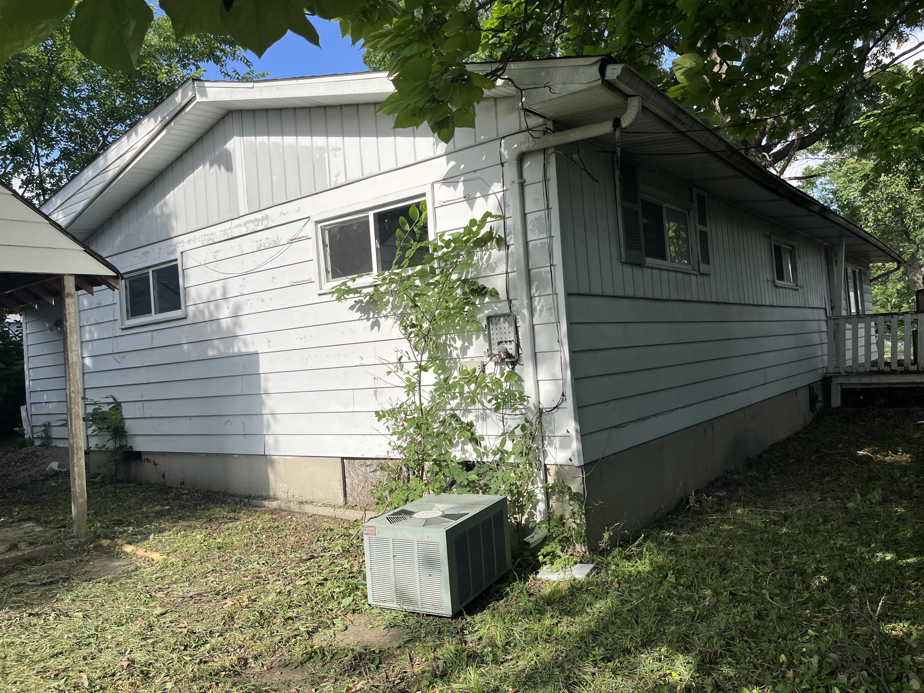 2307 Andy Dr Property Photo 4