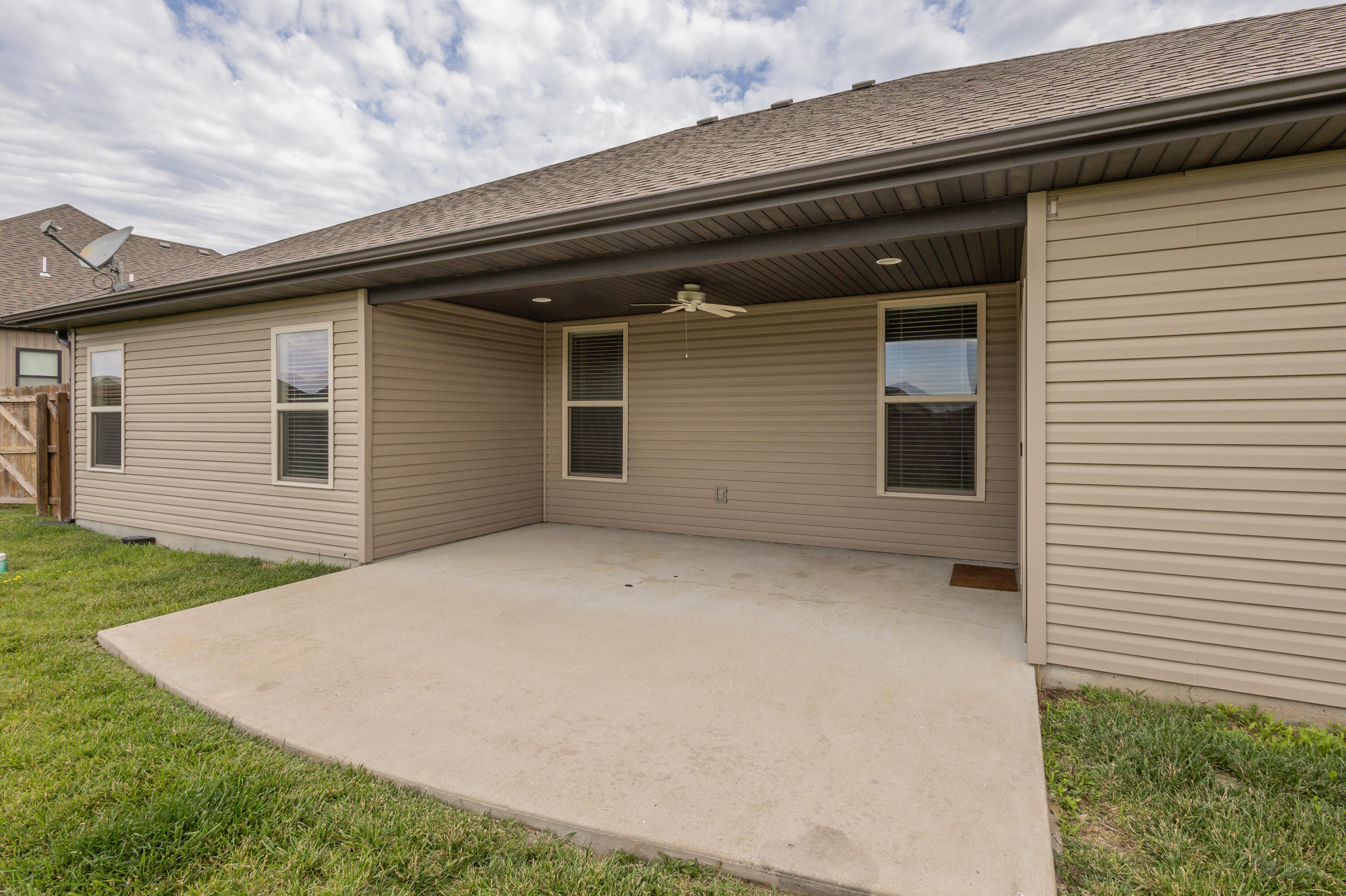 5910 Eagle Lake Dr Property Photo 20