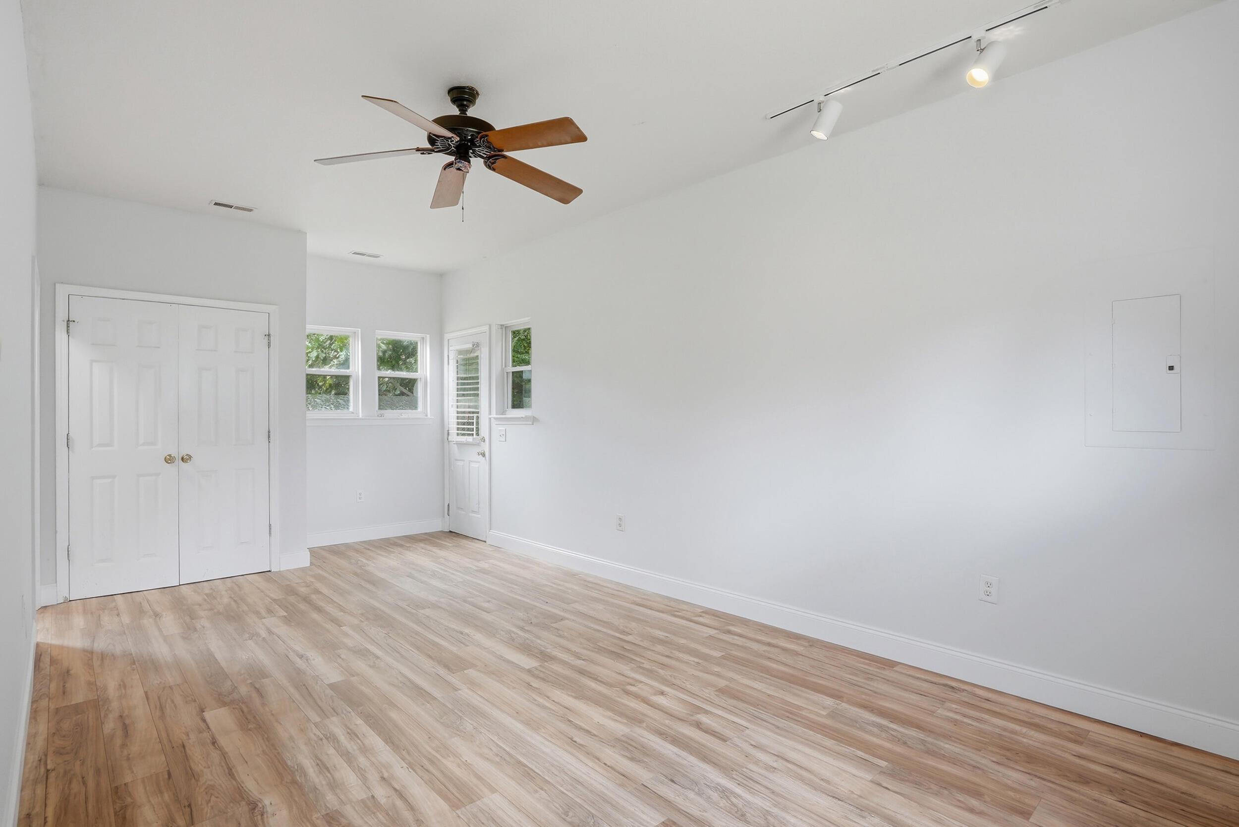 13221 E Remie Rd Property Photo 55
