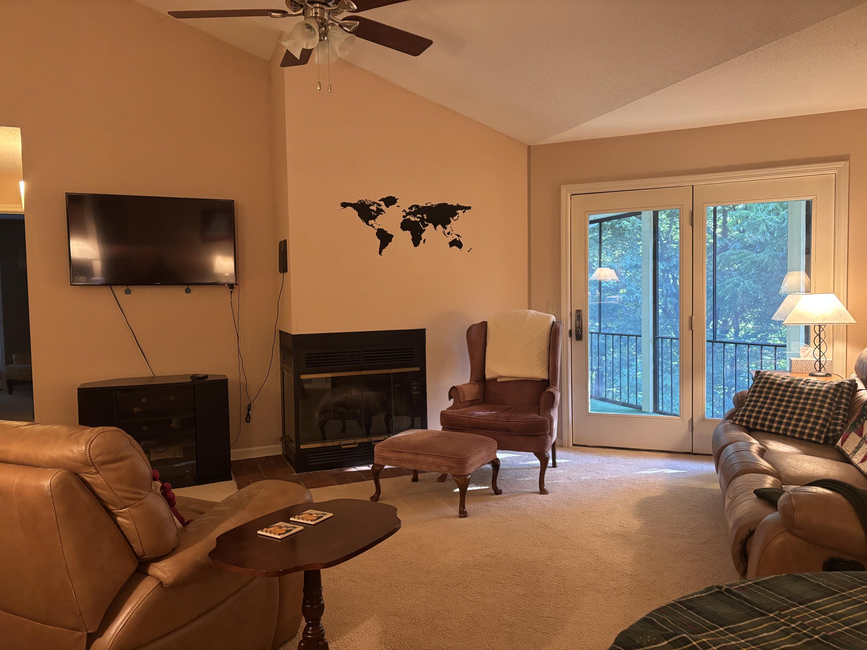 1707 Park Deville Pl Property Photo 5
