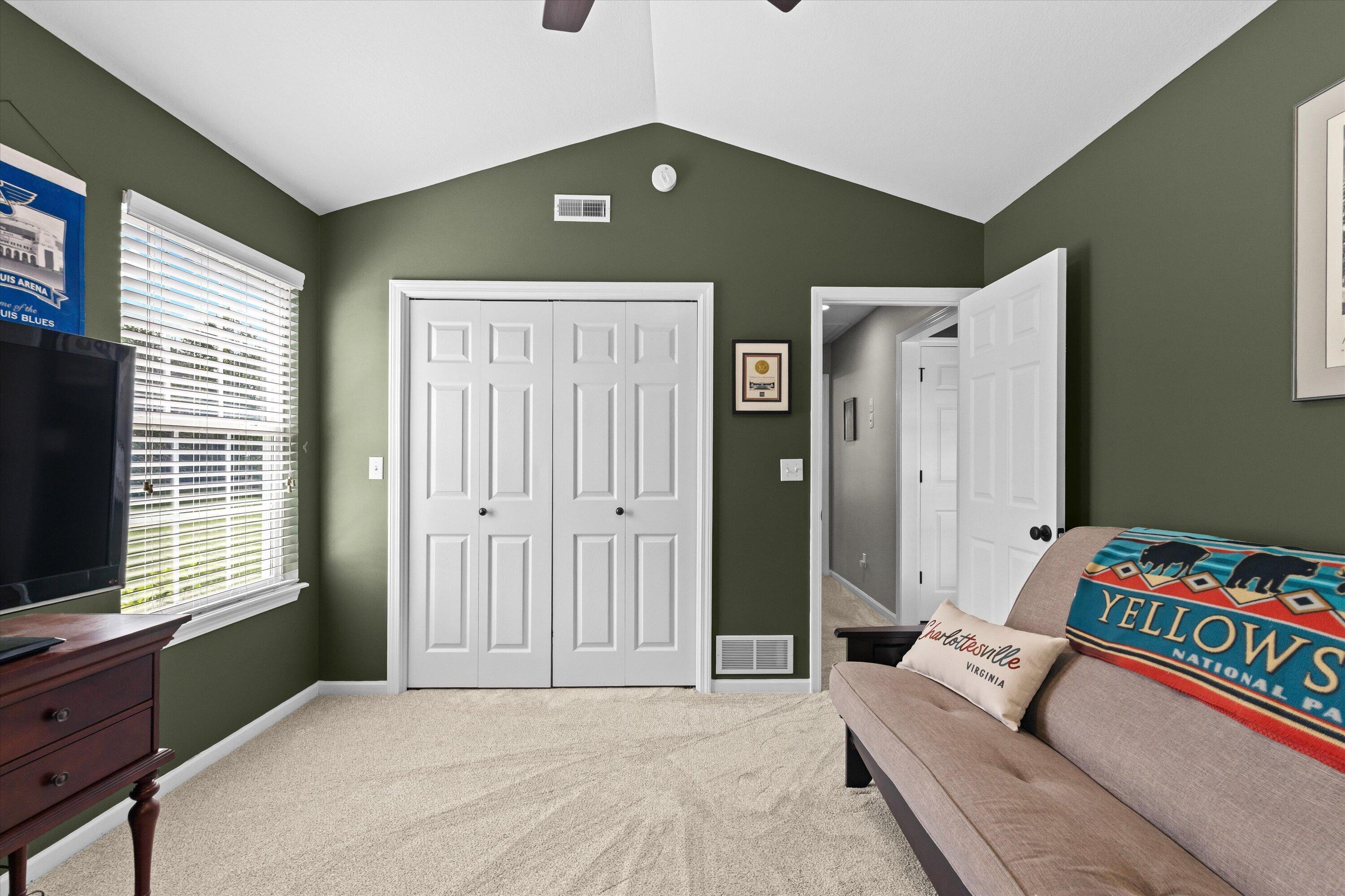 4306 Sussex Dr Property Photo 16