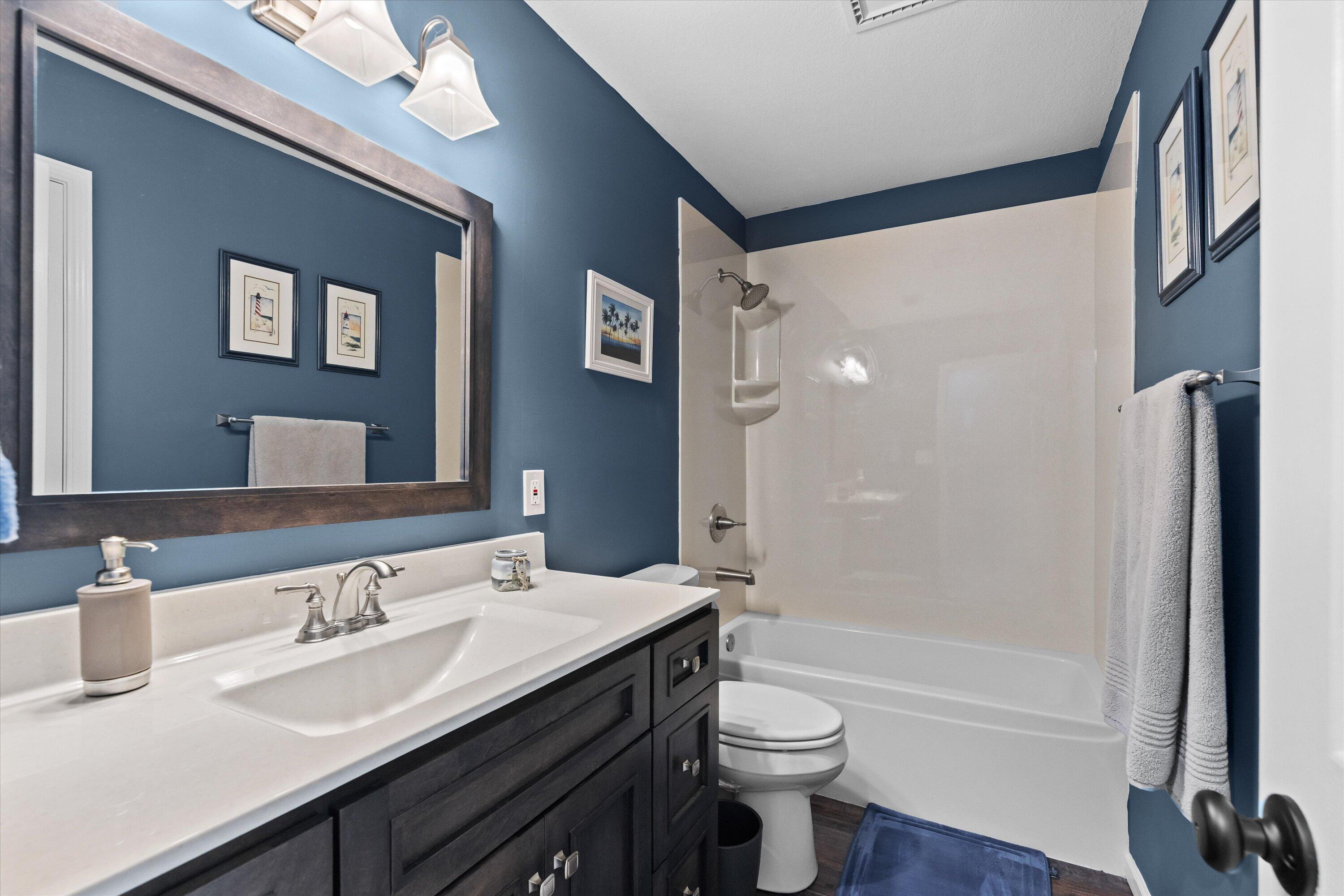 4306 Sussex Dr Property Photo 17