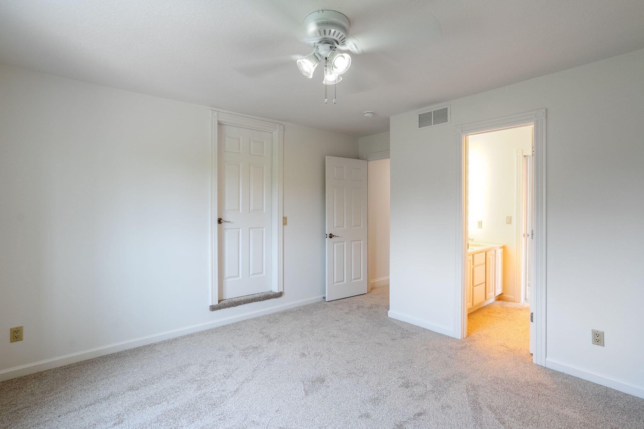 4551 E Ravens Ridge Dr Property Photo 31